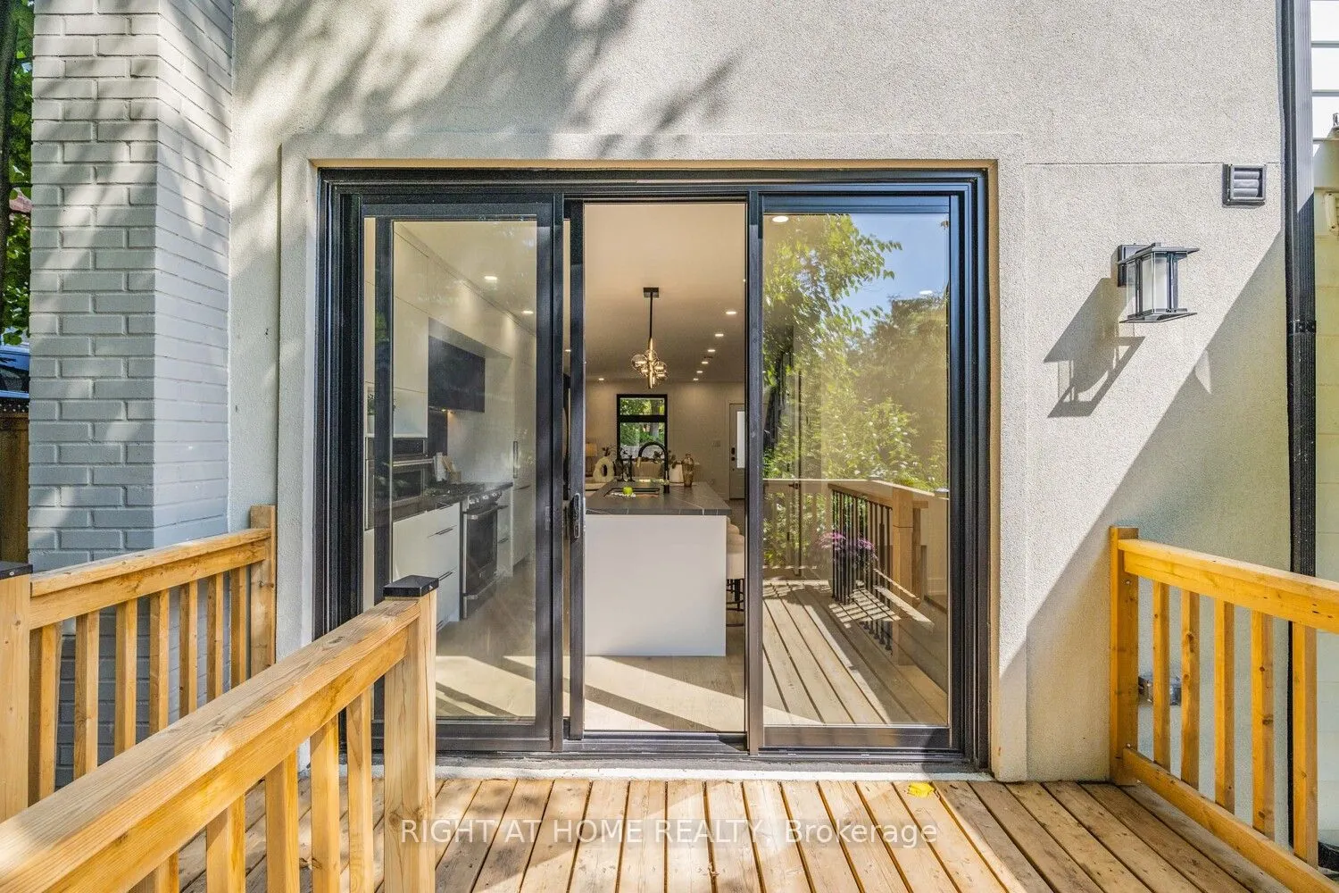 324 Lee Avenue