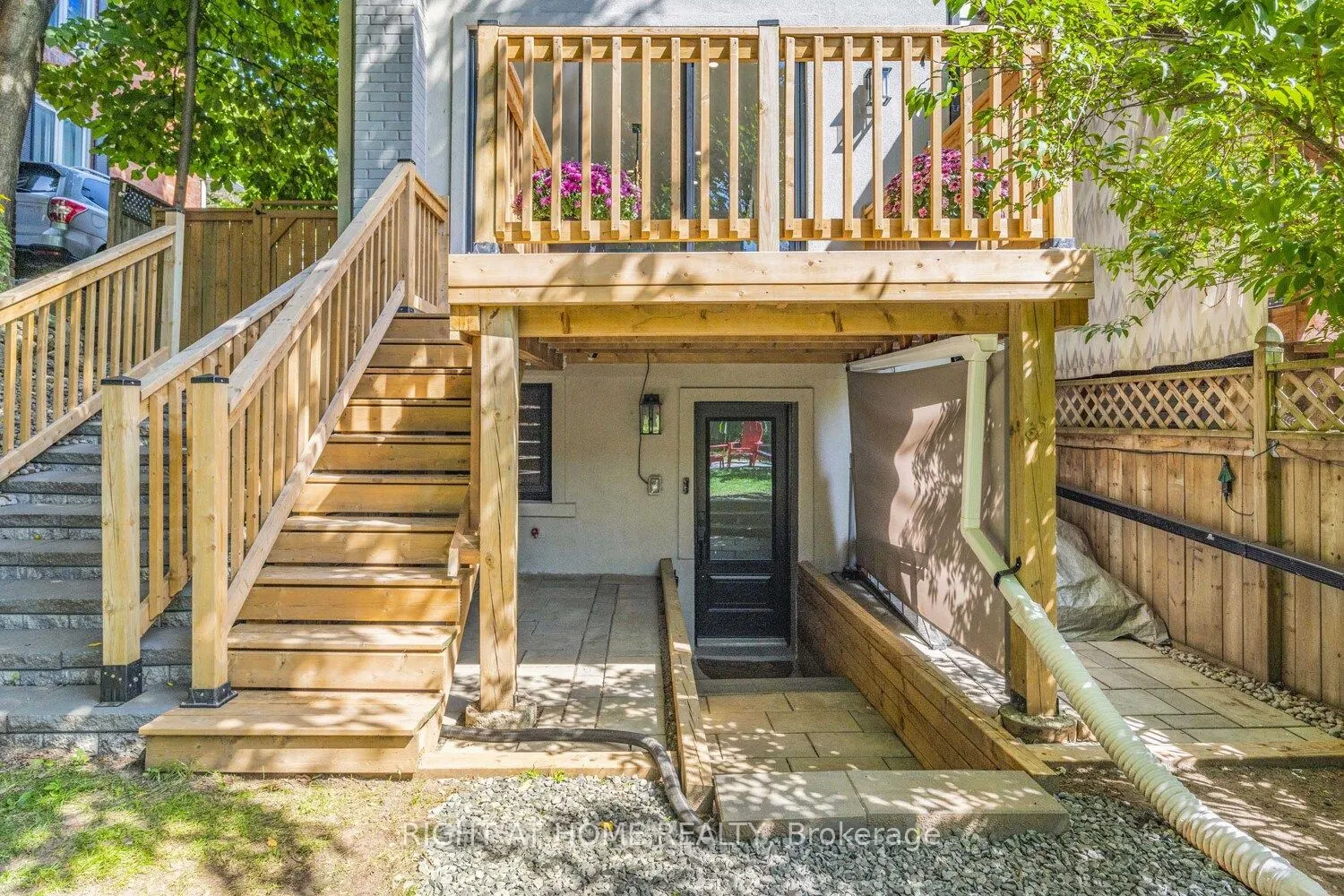 324 Lee Avenue