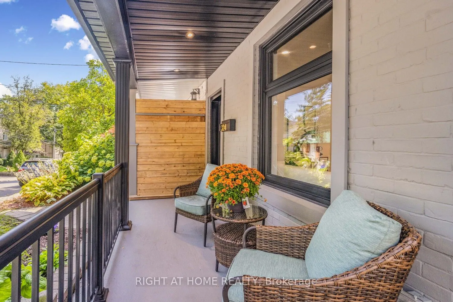 324 Lee Avenue
