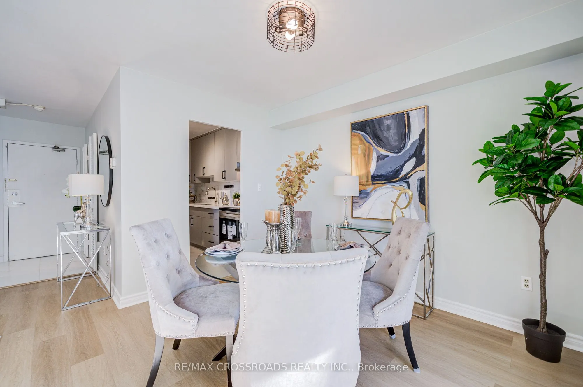 5 Massey Square, #1202