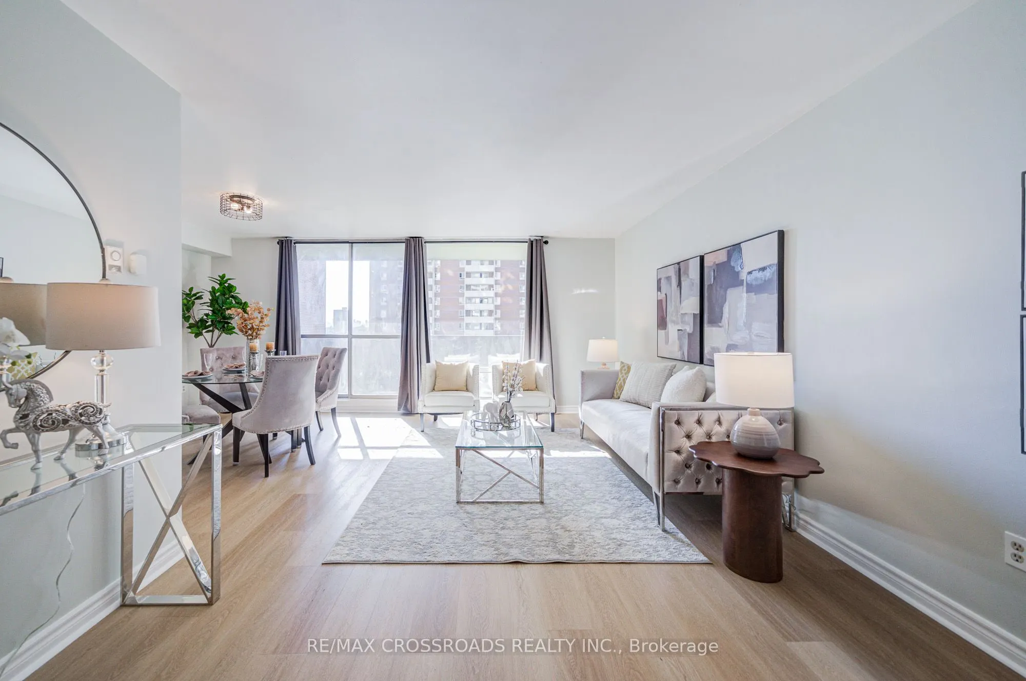 5 Massey Square, #1202