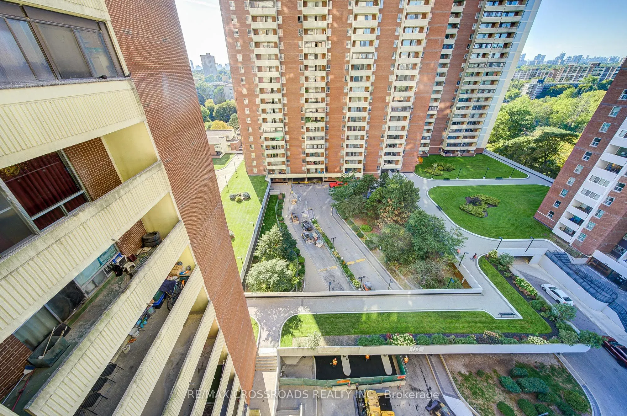 5 Massey Square, #1202