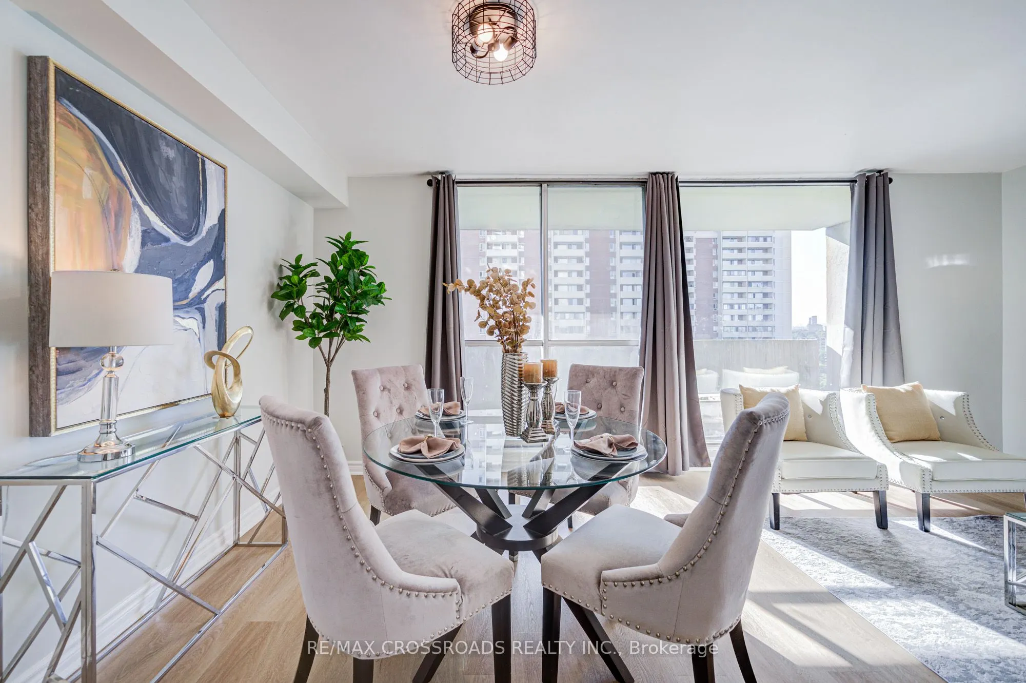 5 Massey Square, #1202
