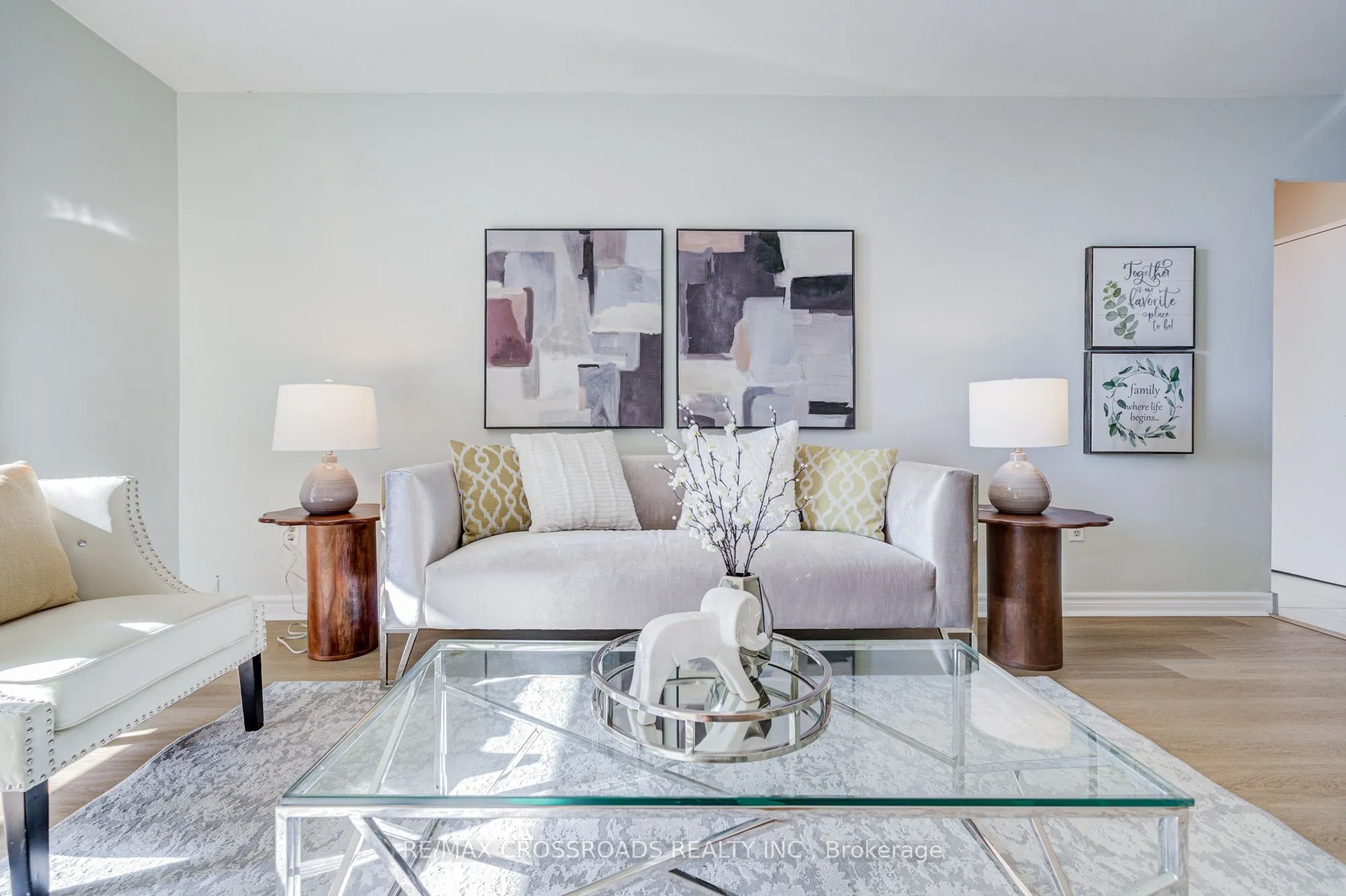 5 Massey Square, #1202