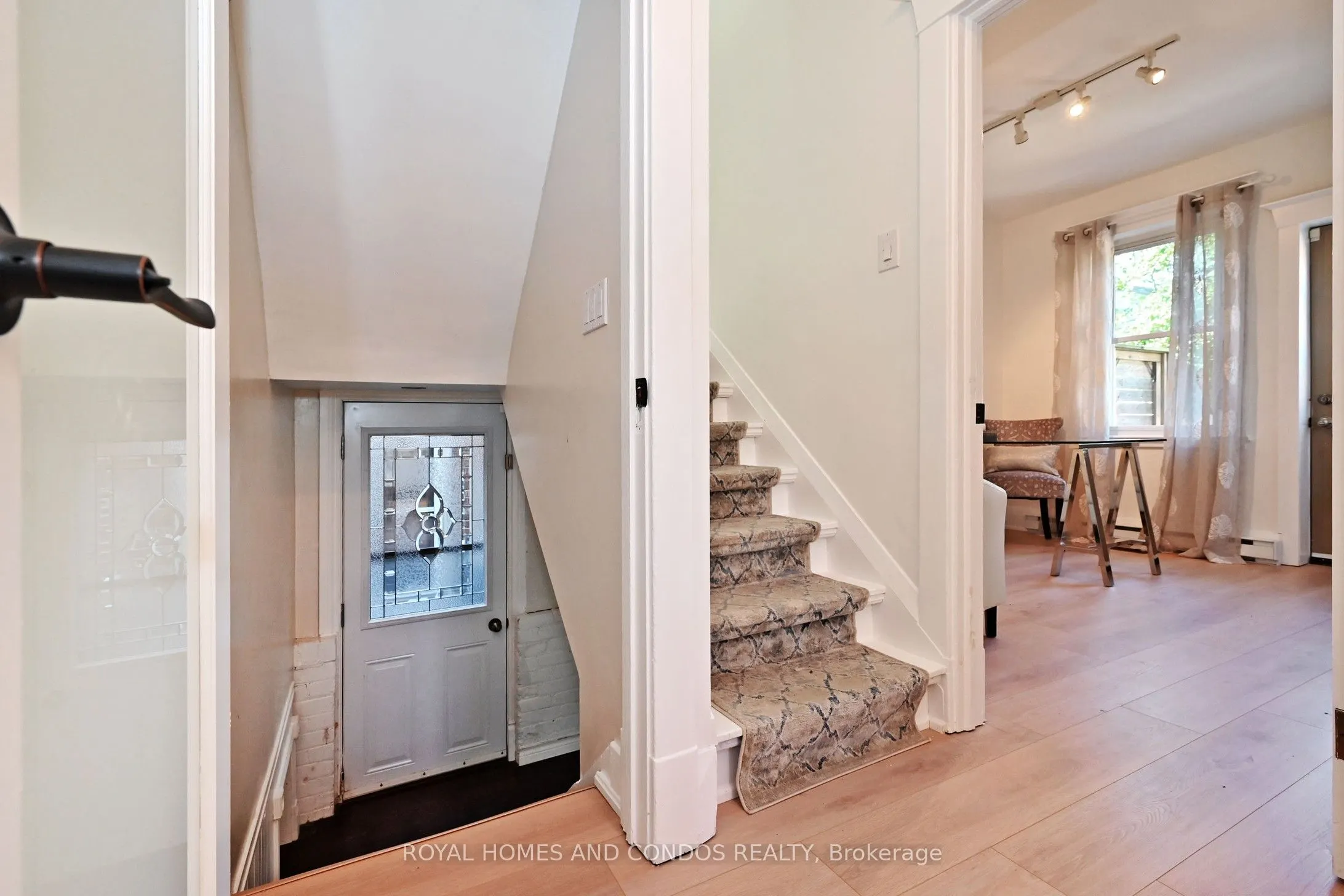 38 Gates Avenue