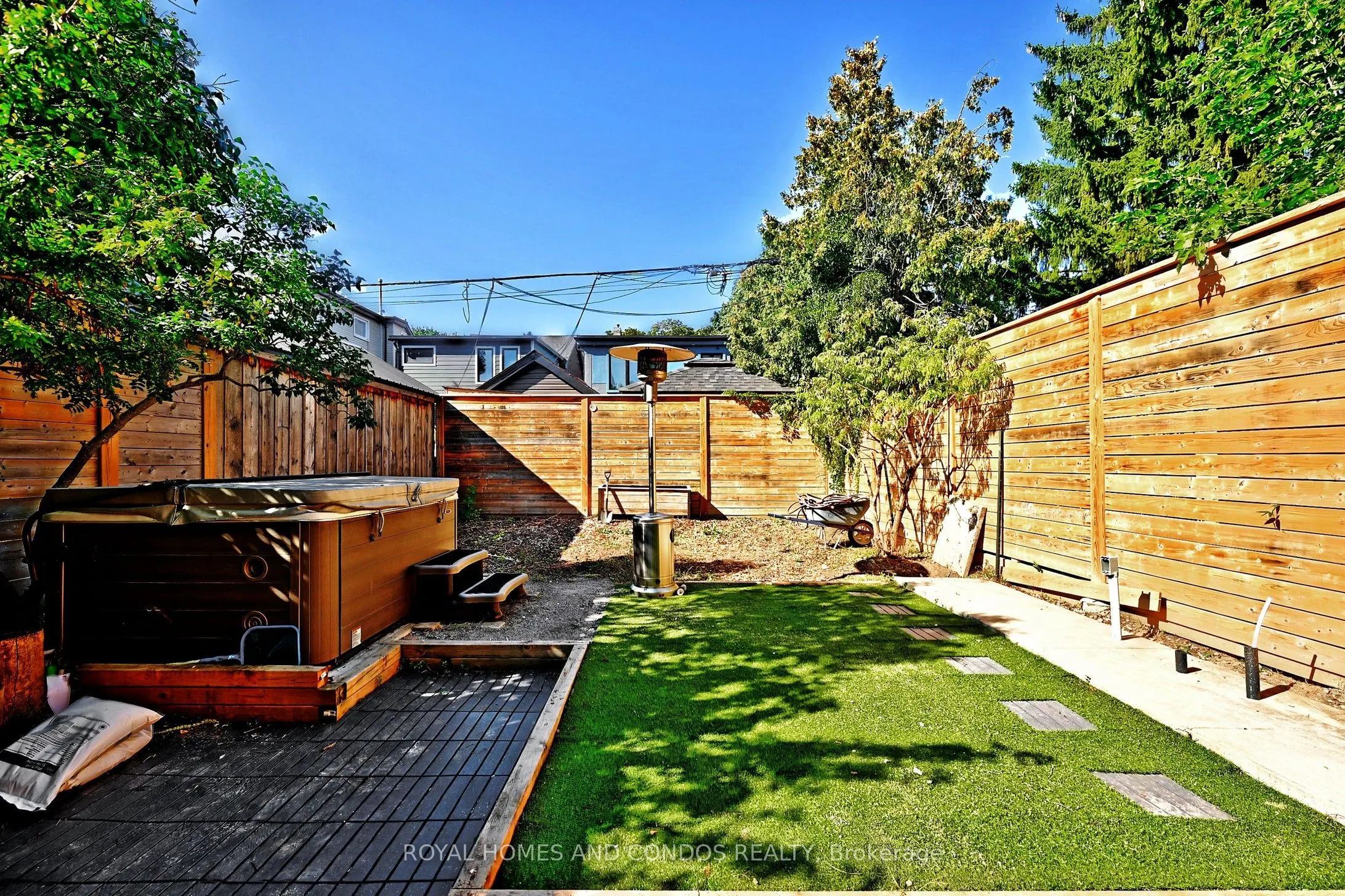 38 Gates Avenue