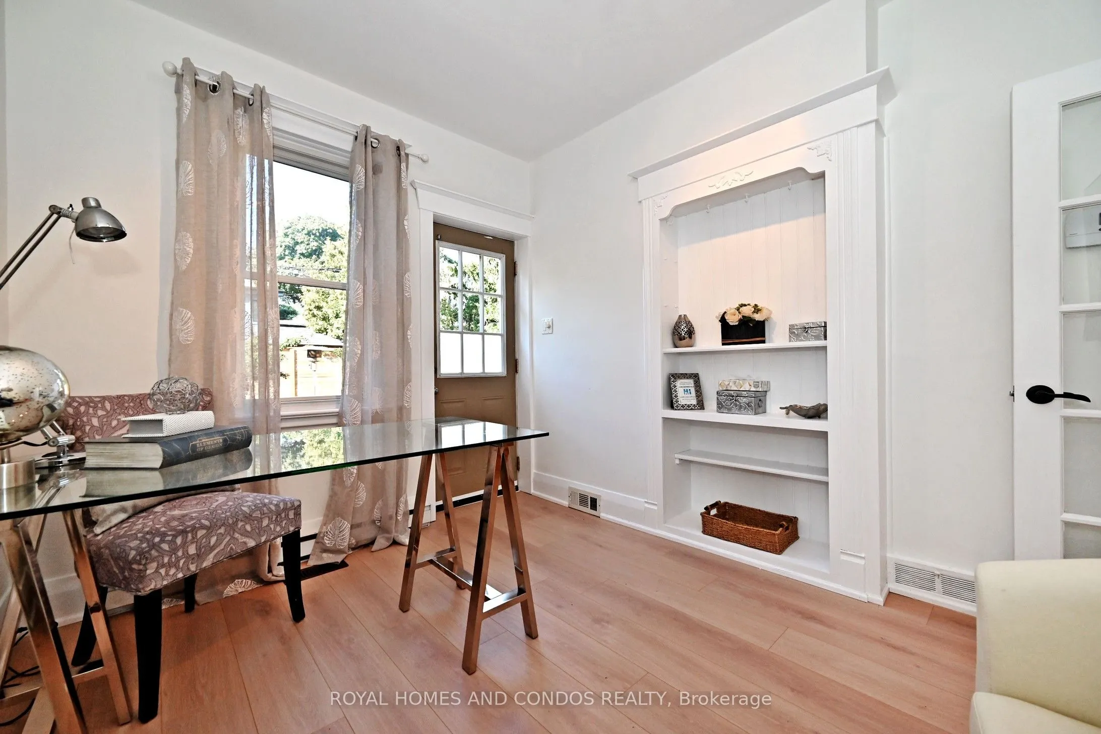 38 Gates Avenue