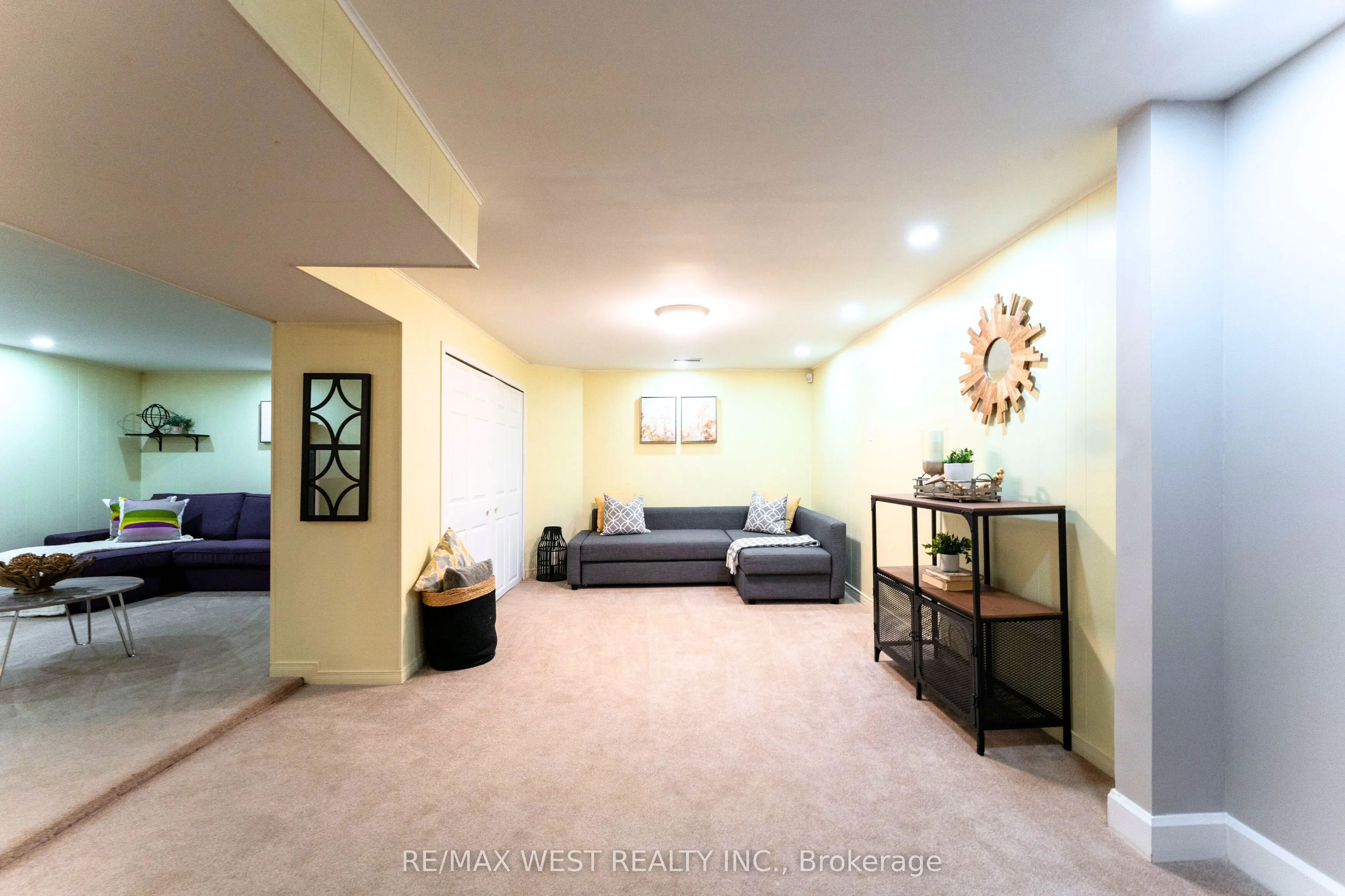 37 Bledlow Manor Drive