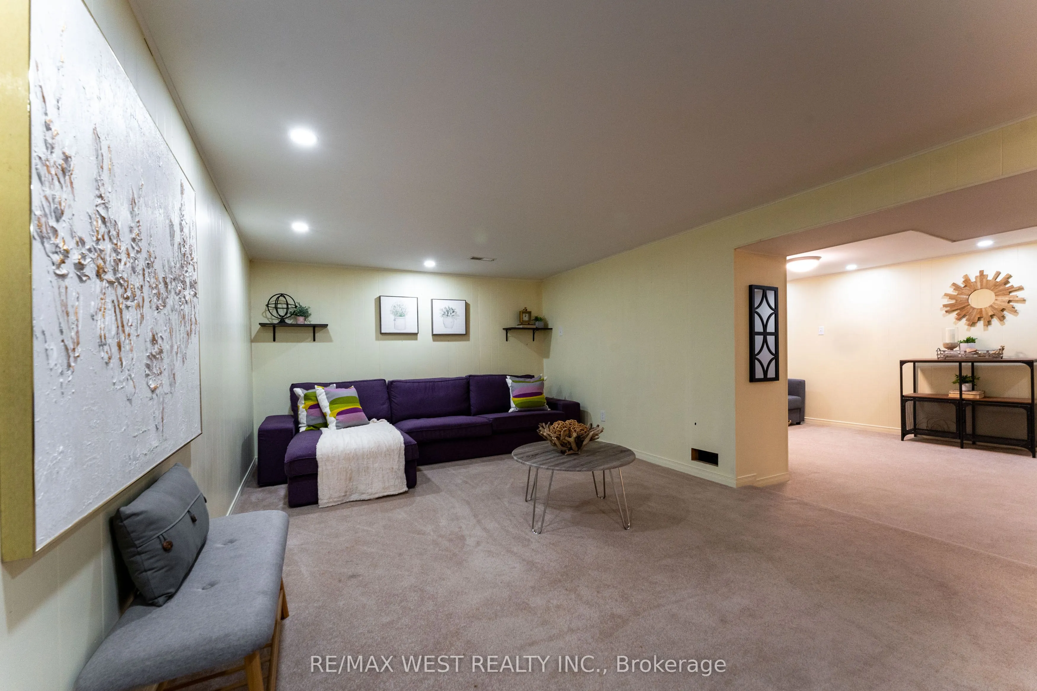 37 Bledlow Manor Drive