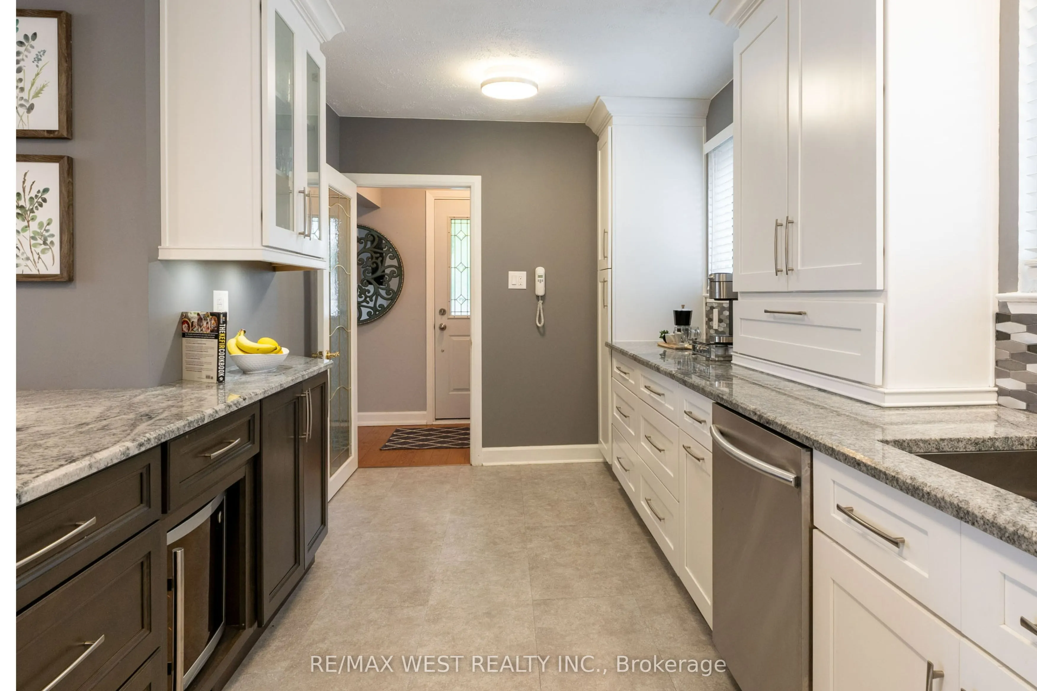37 Bledlow Manor Drive