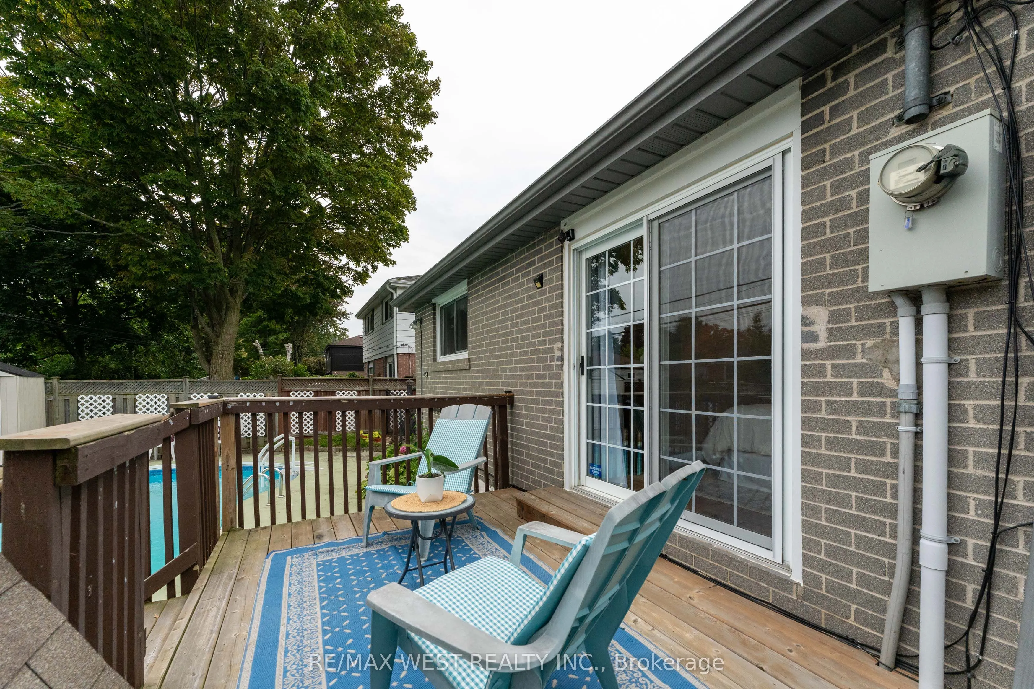 37 Bledlow Manor Drive