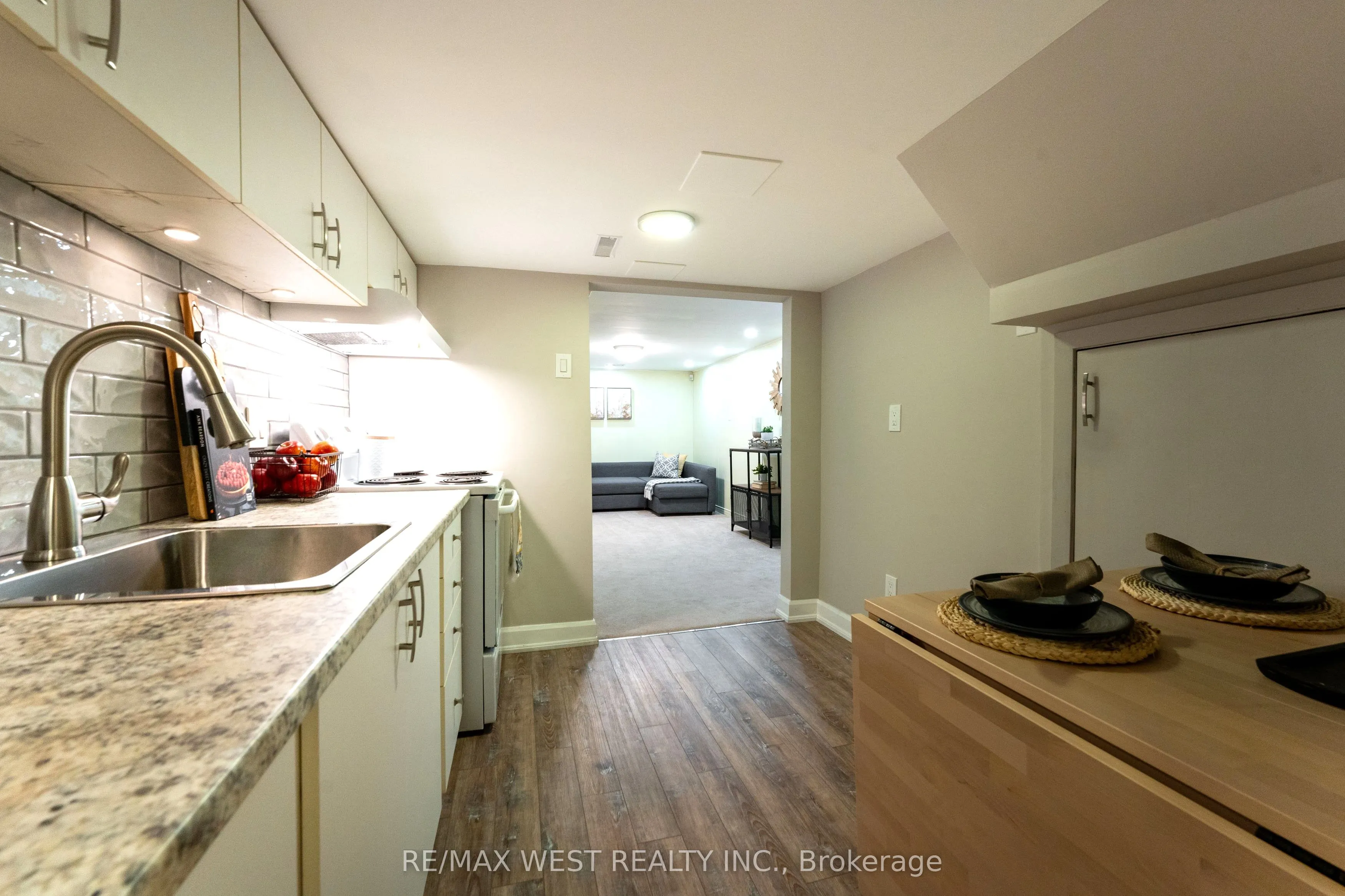 37 Bledlow Manor Drive