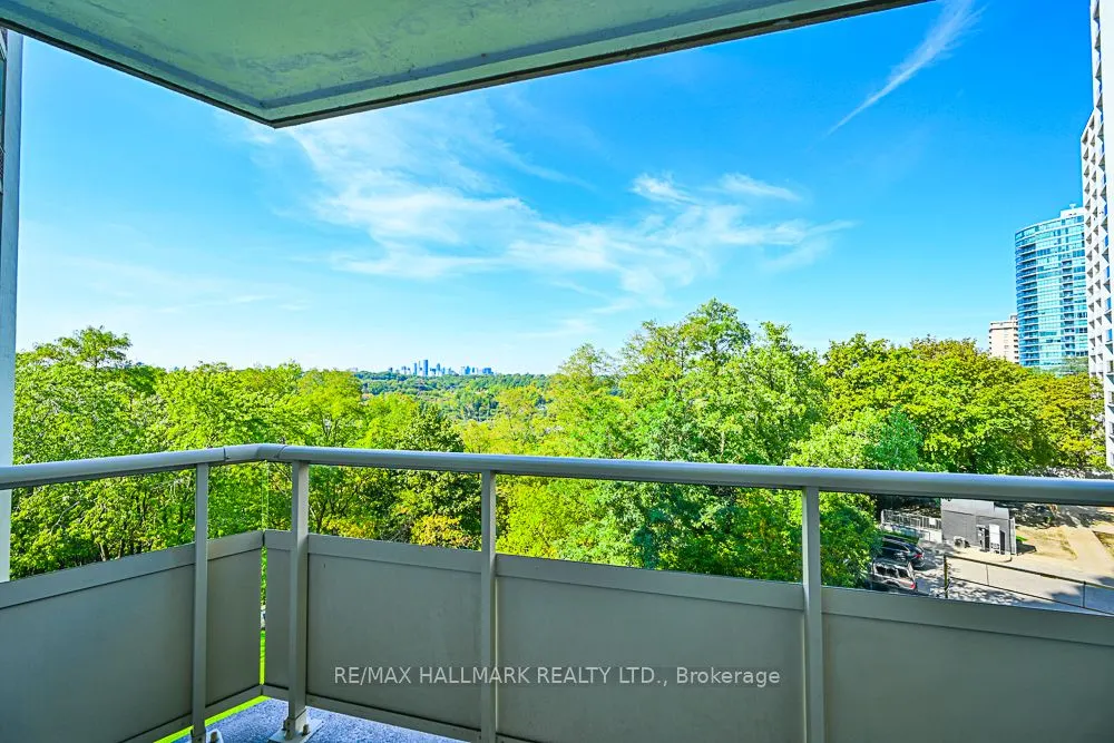 980 Broadview Avenue, #504