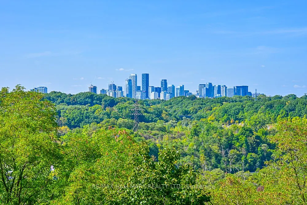 980 Broadview Avenue, #504