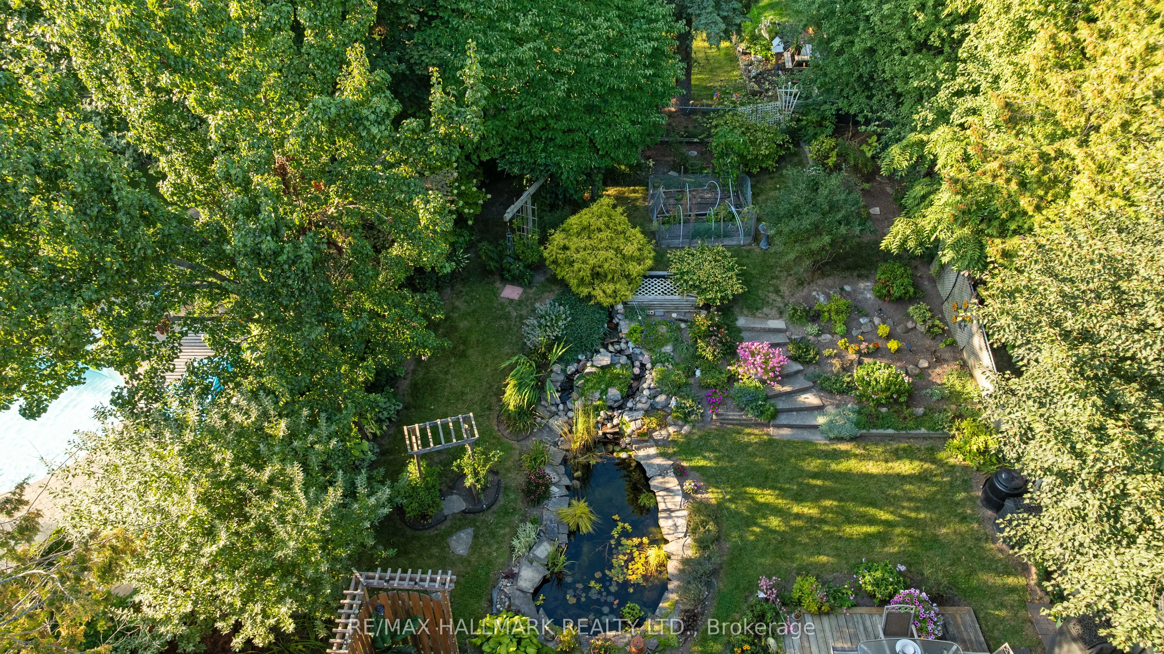 65 Tudor Glen Crescent