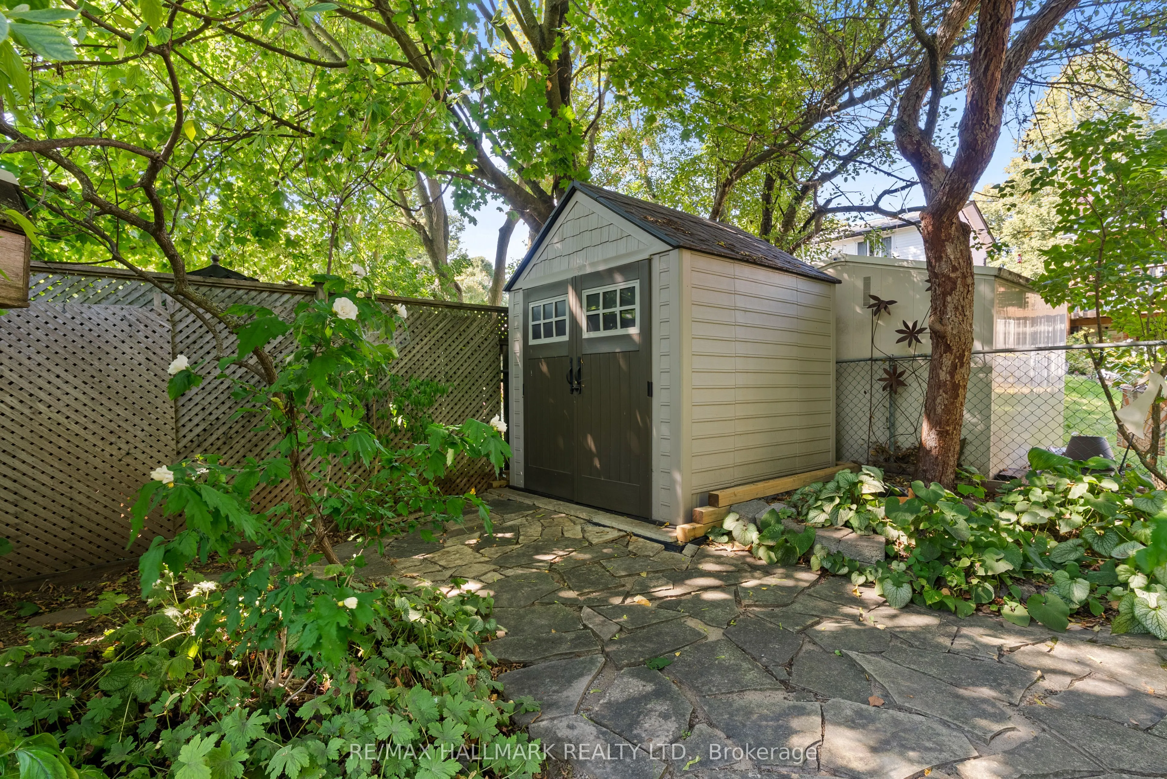 65 Tudor Glen Crescent