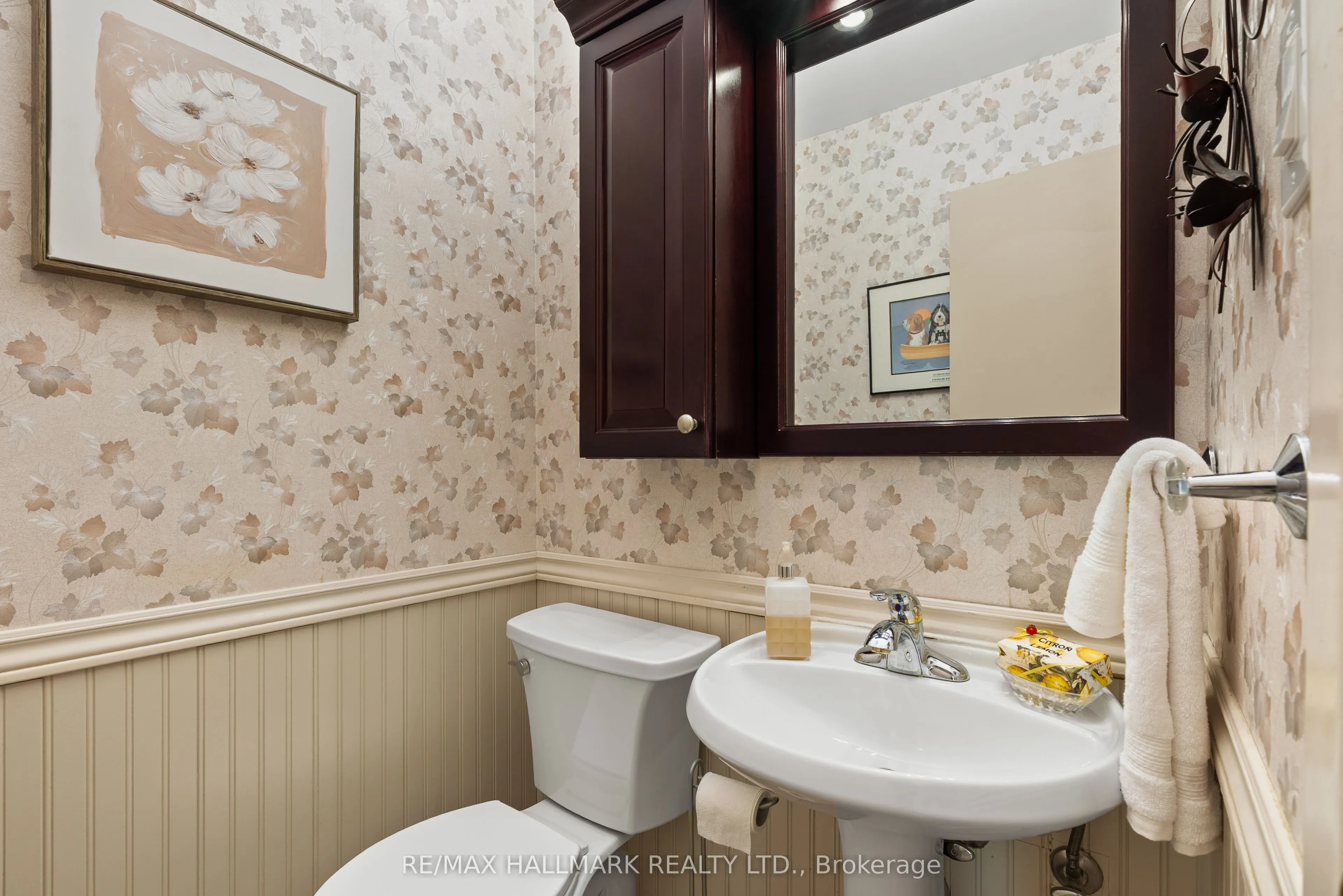 65 Tudor Glen Crescent