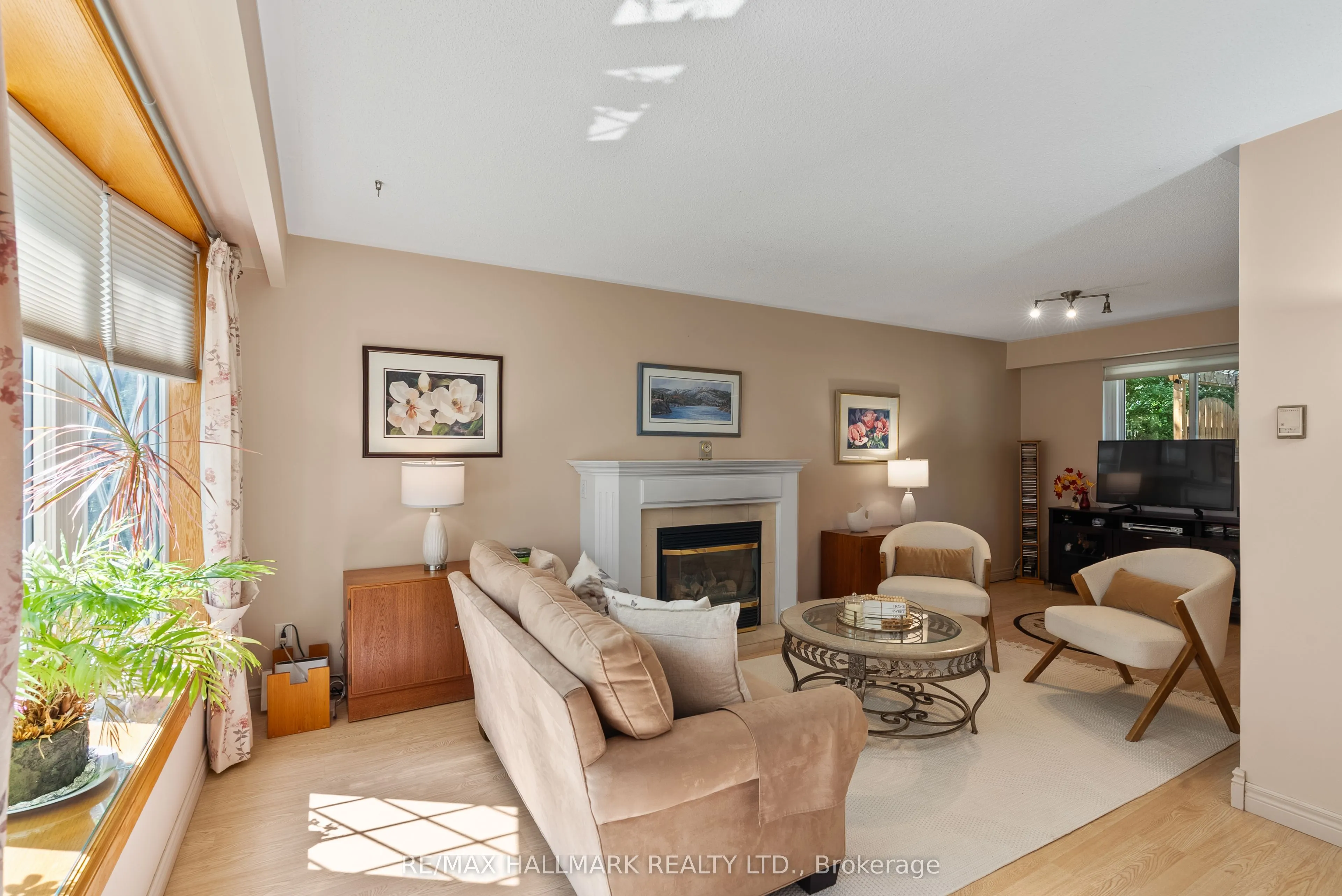65 Tudor Glen Crescent