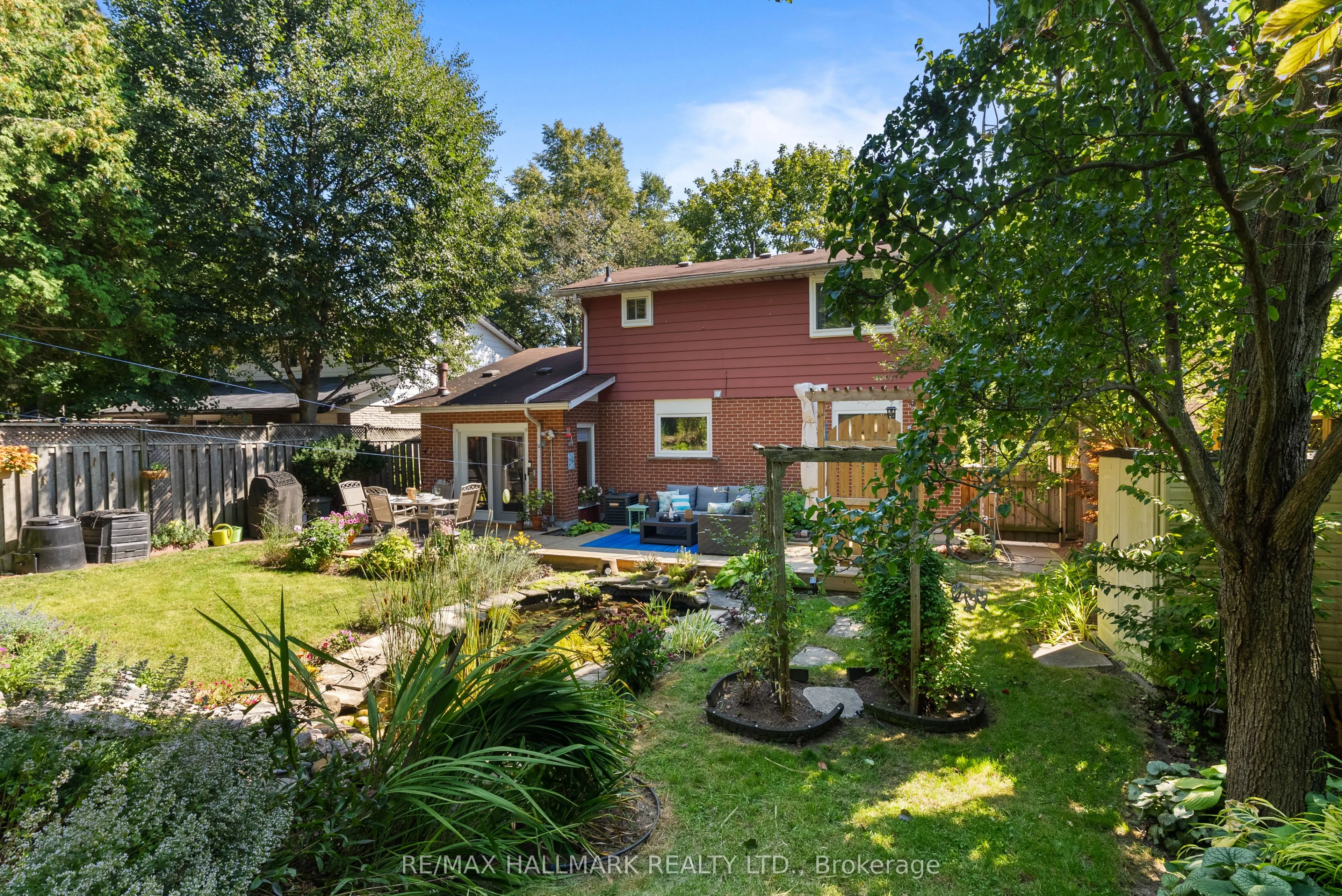 65 Tudor Glen Crescent
