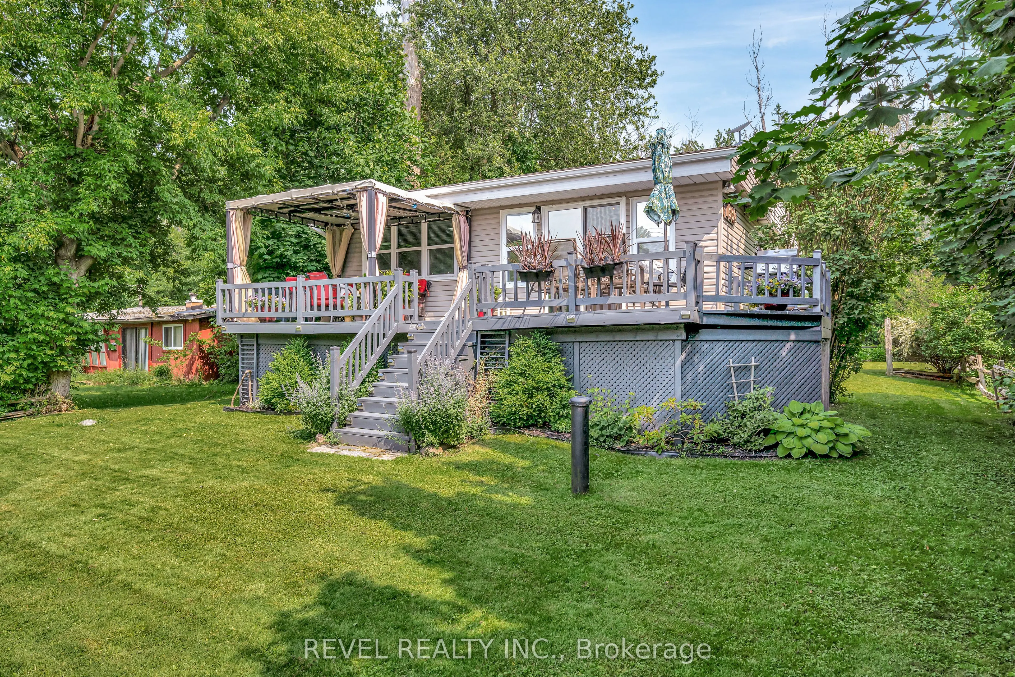 18 Armstrong Avenue
