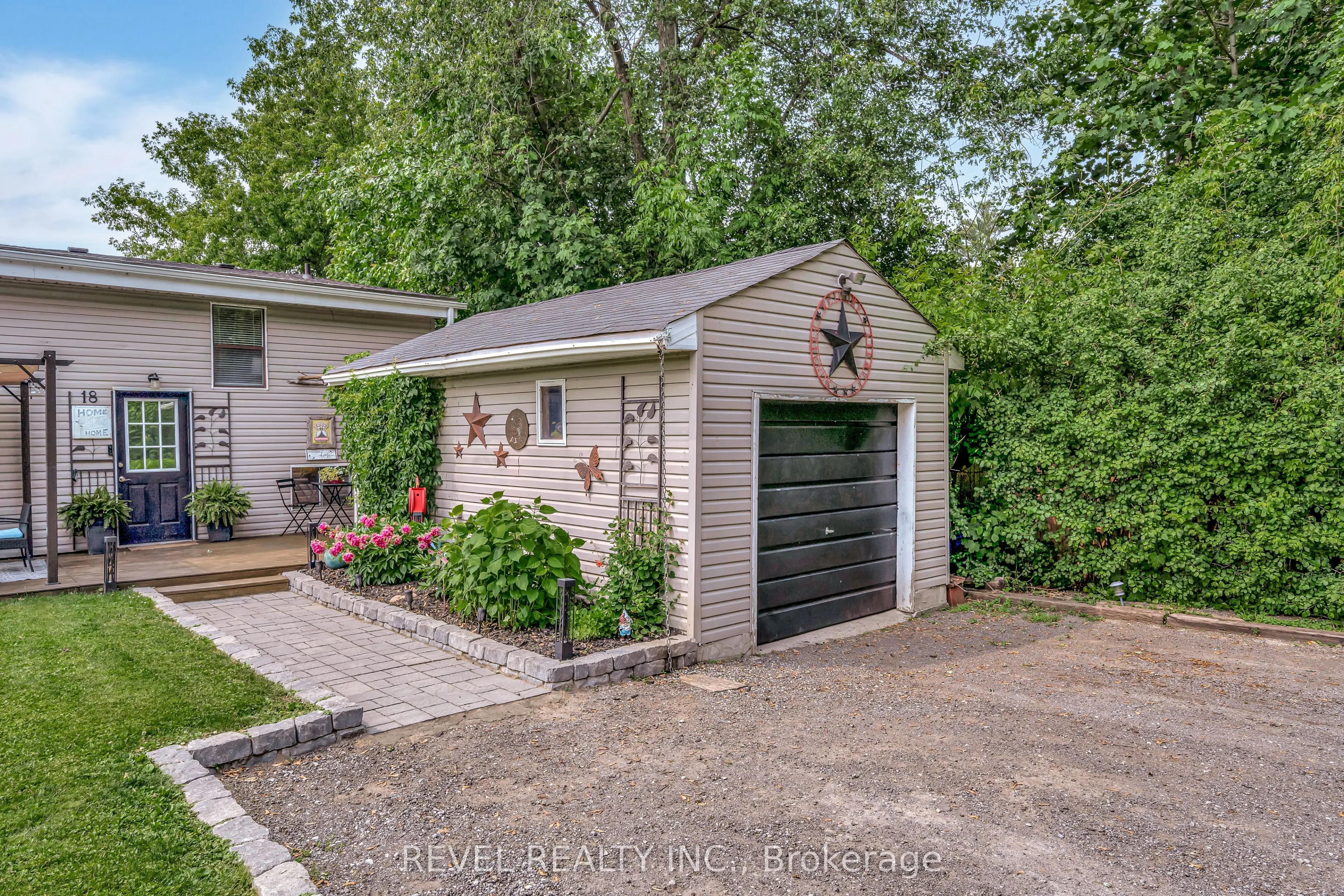 18 Armstrong Avenue
