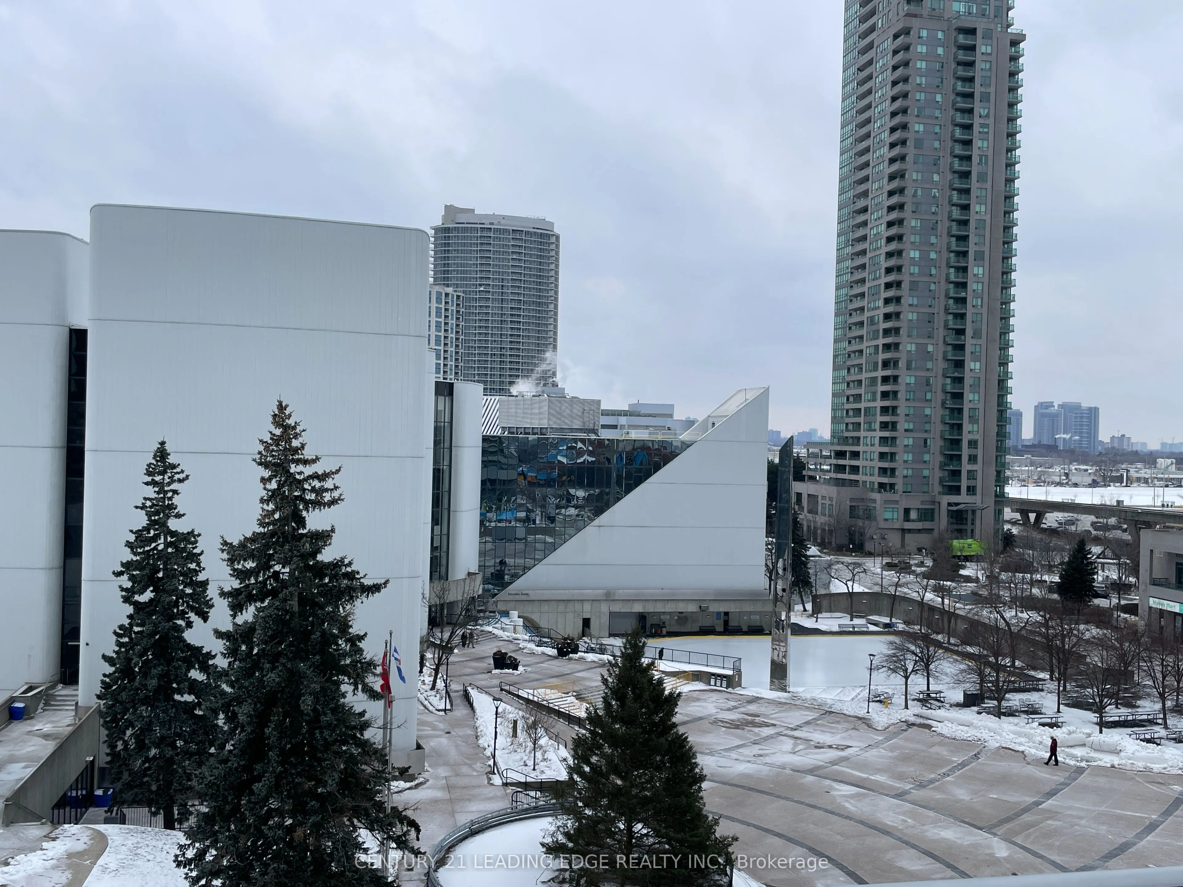 60 TOWN CENTRE Court, #612