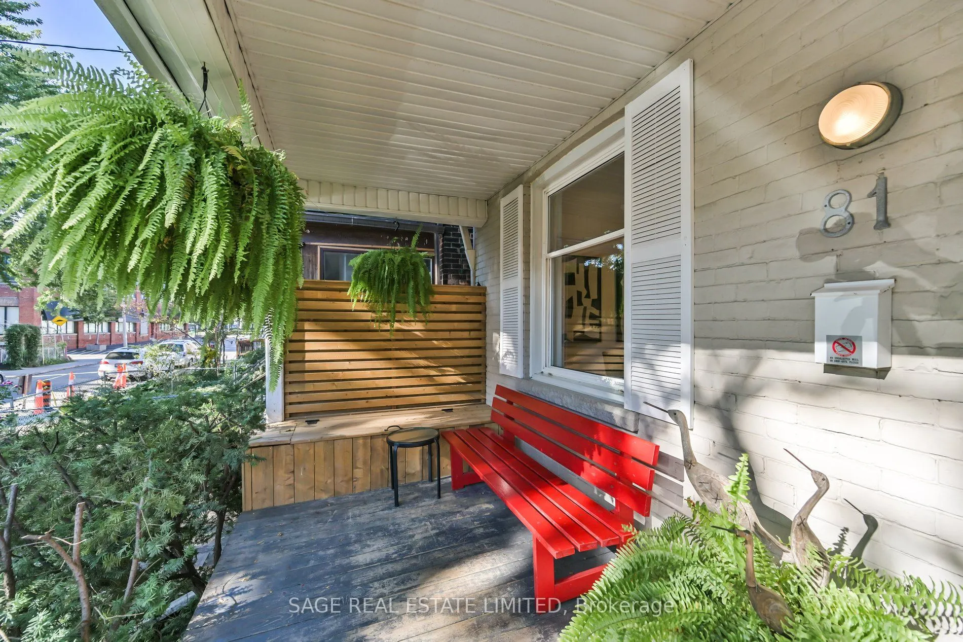 81 Empire Avenue