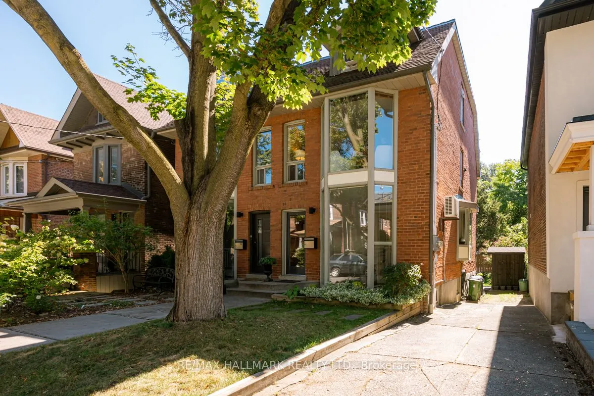 49 Harcourt Avenue