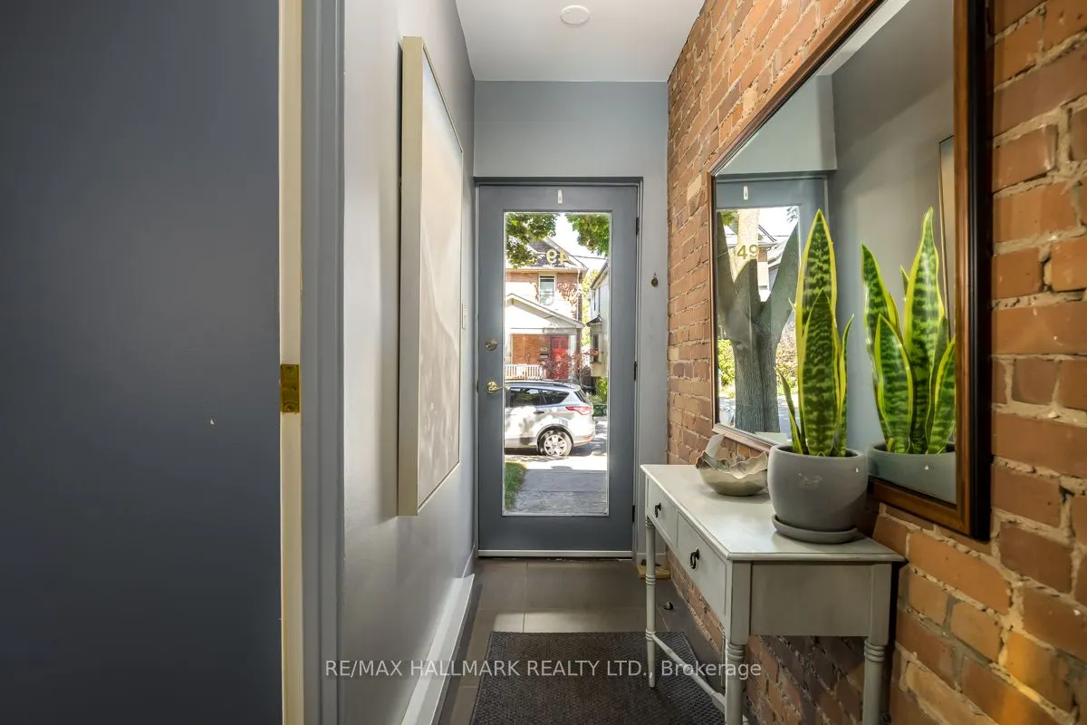 49 Harcourt Avenue