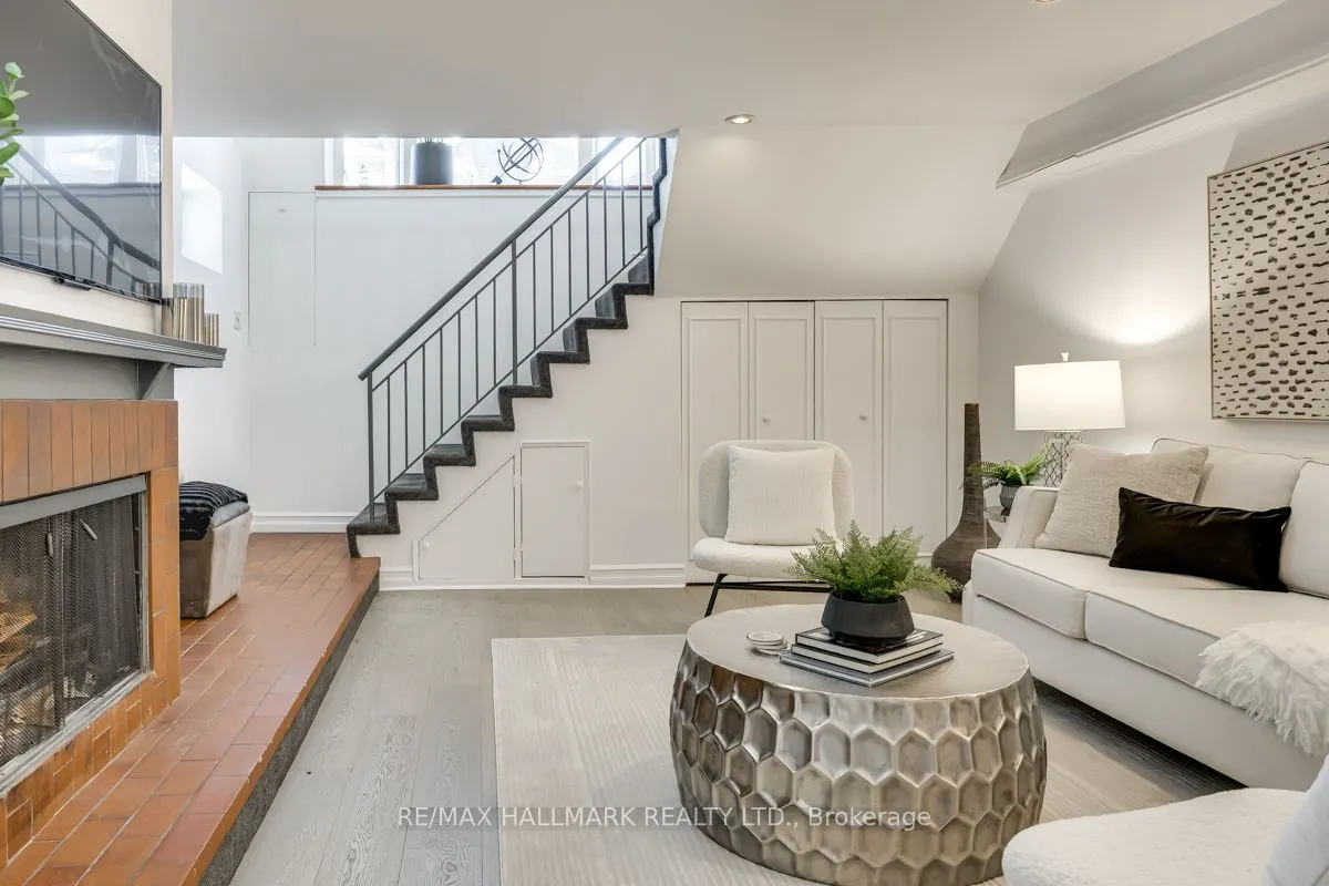 49 Harcourt Avenue