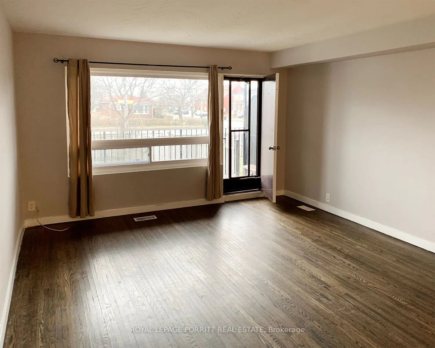 792 Ellesmere Road, #A- Main Floor
