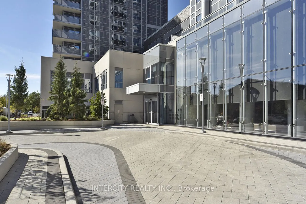 275 Village Green Square, #215