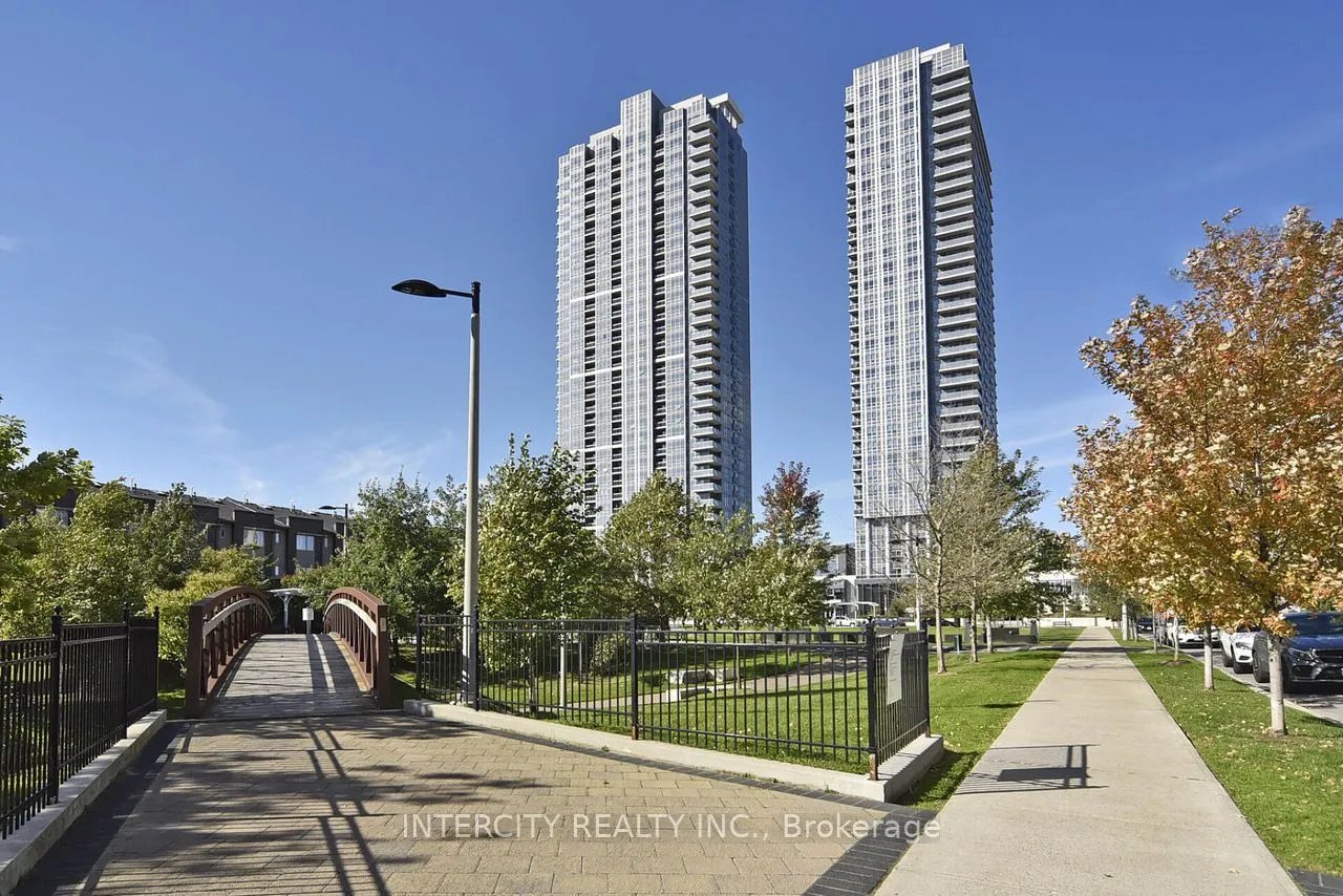 275 Village Green Square, #215
