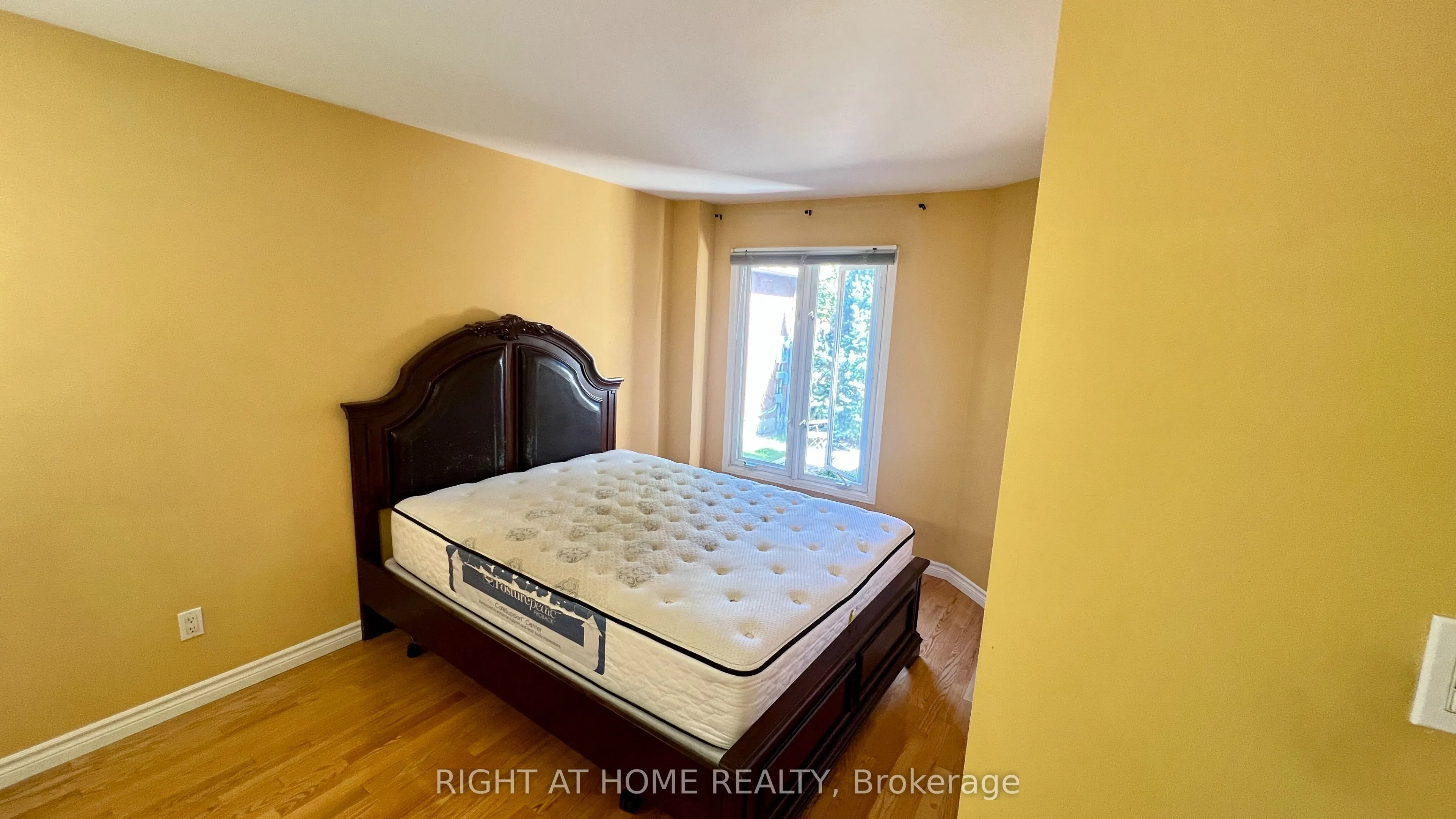 126 Sandown Avenue, #(Main)