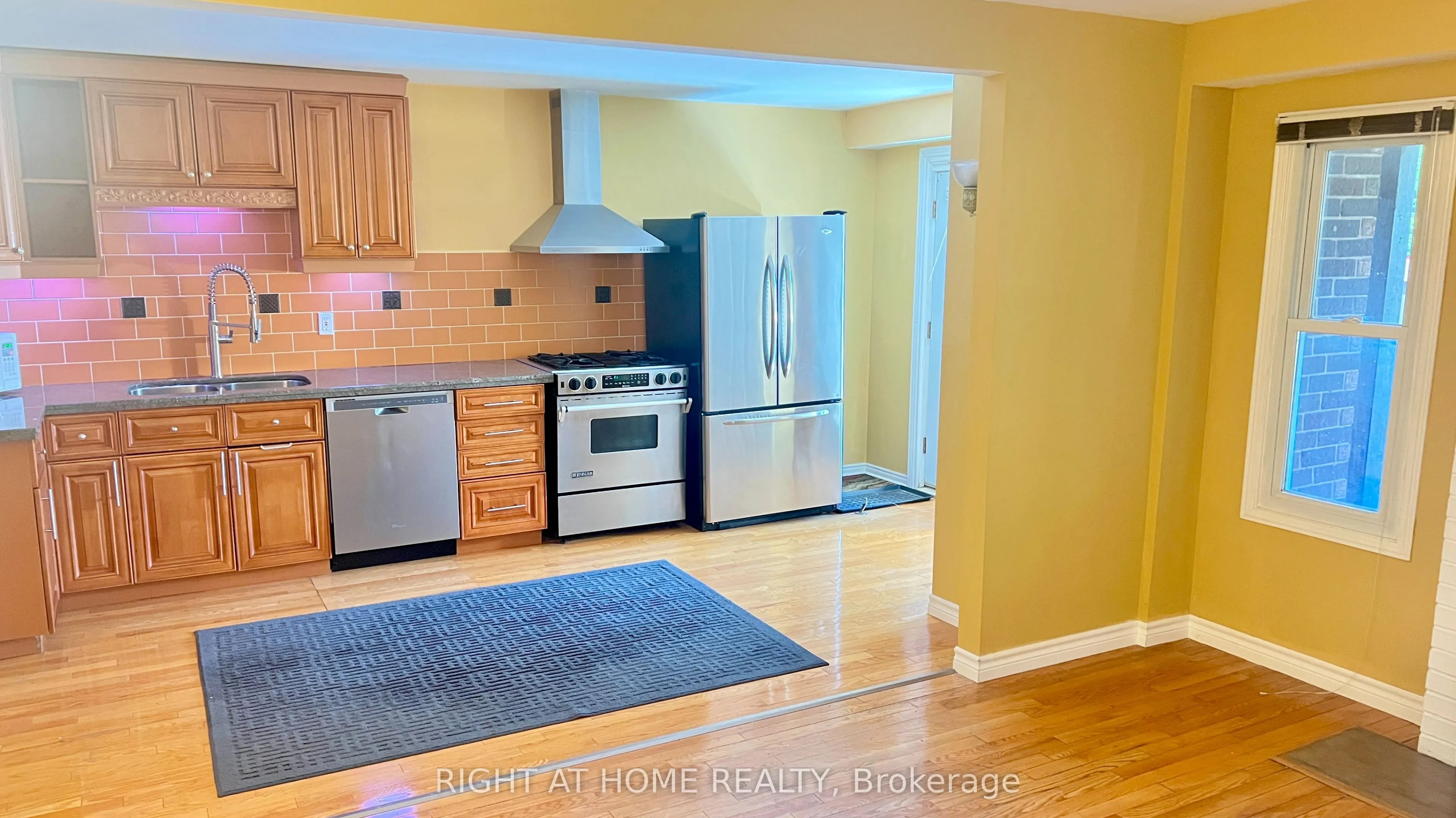 126 Sandown Avenue, #(Main)