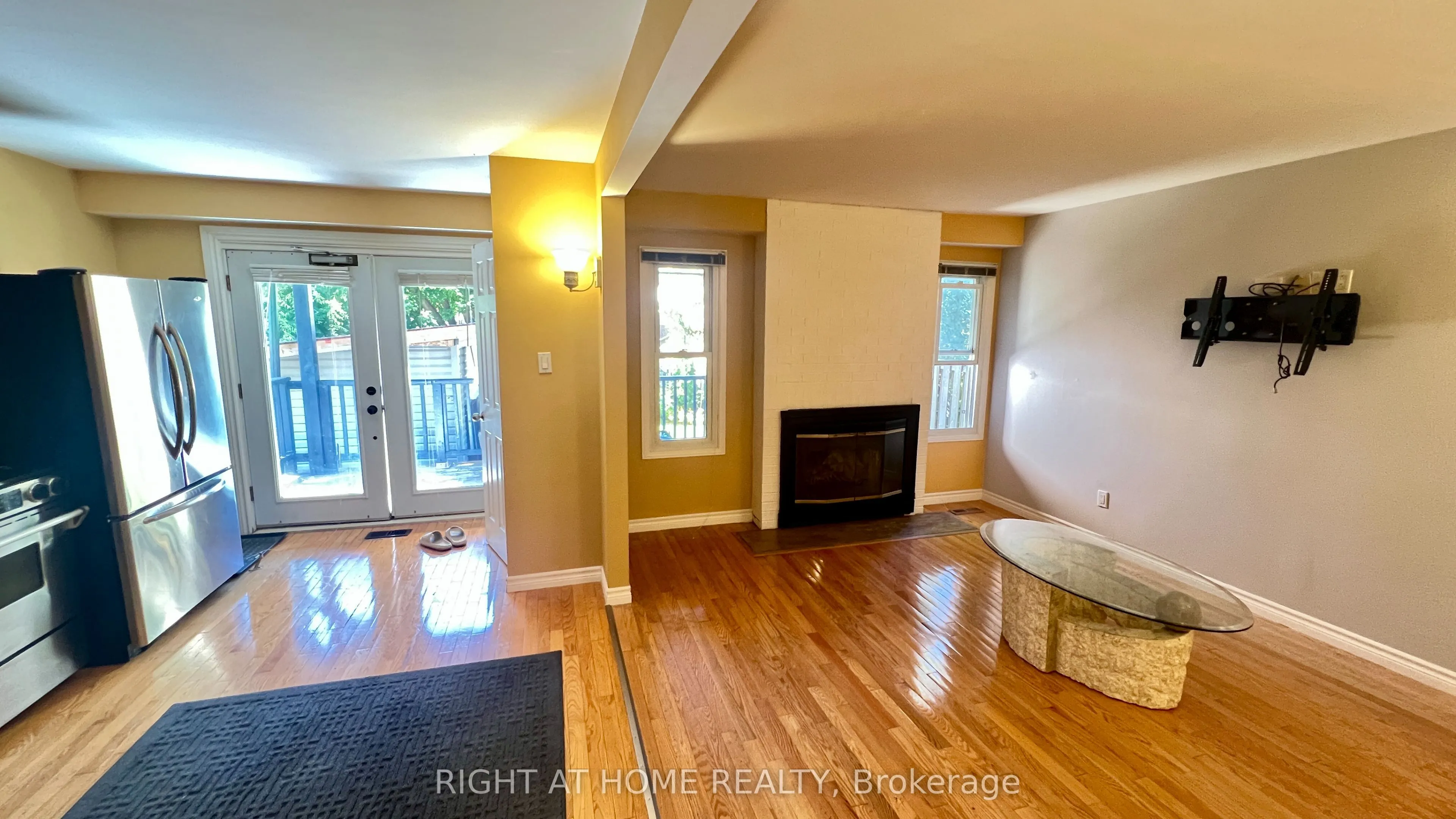 126 Sandown Avenue, #(Main)