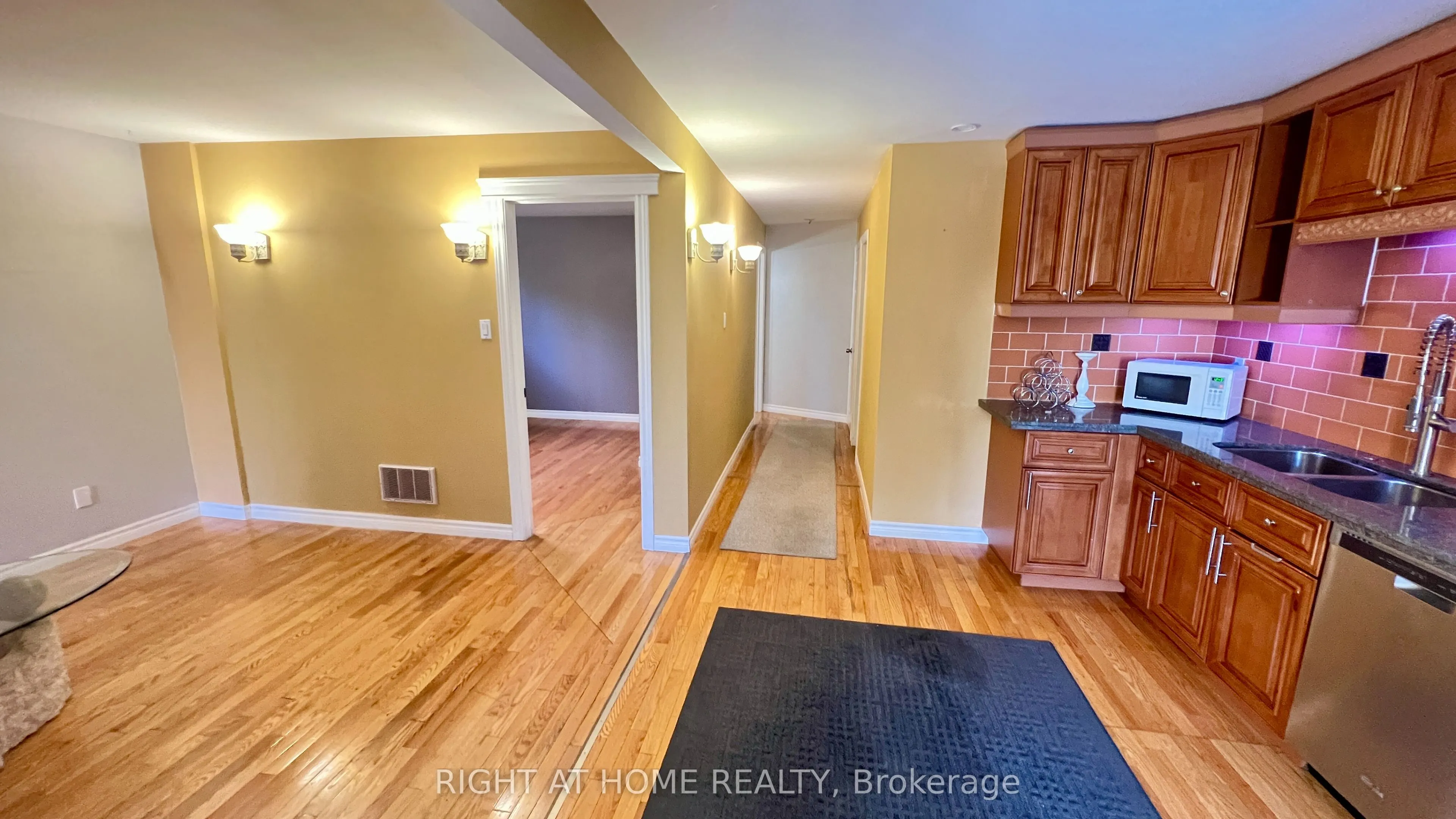 126 Sandown Avenue, #(Main)
