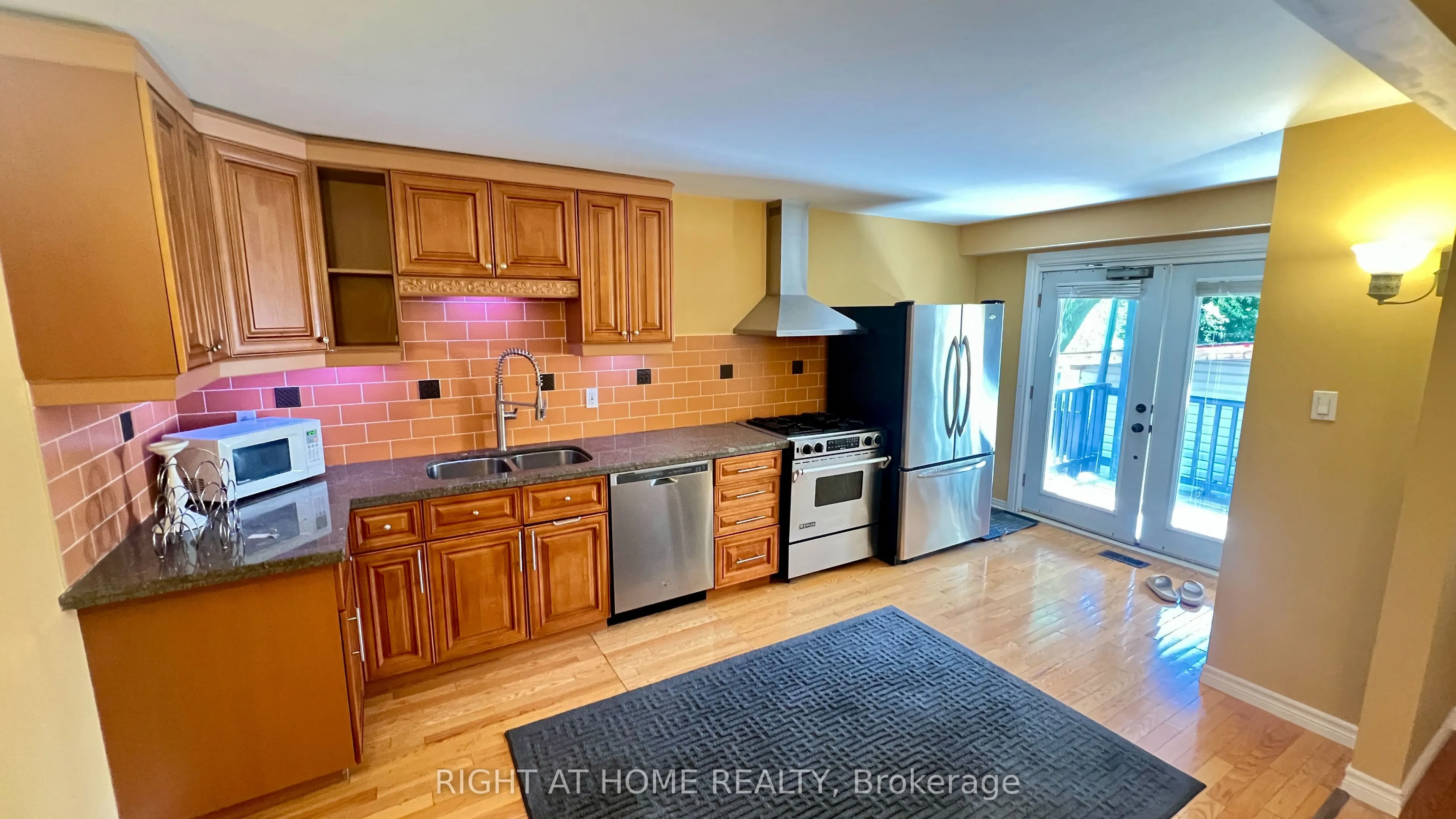126 Sandown Avenue, #(Main)