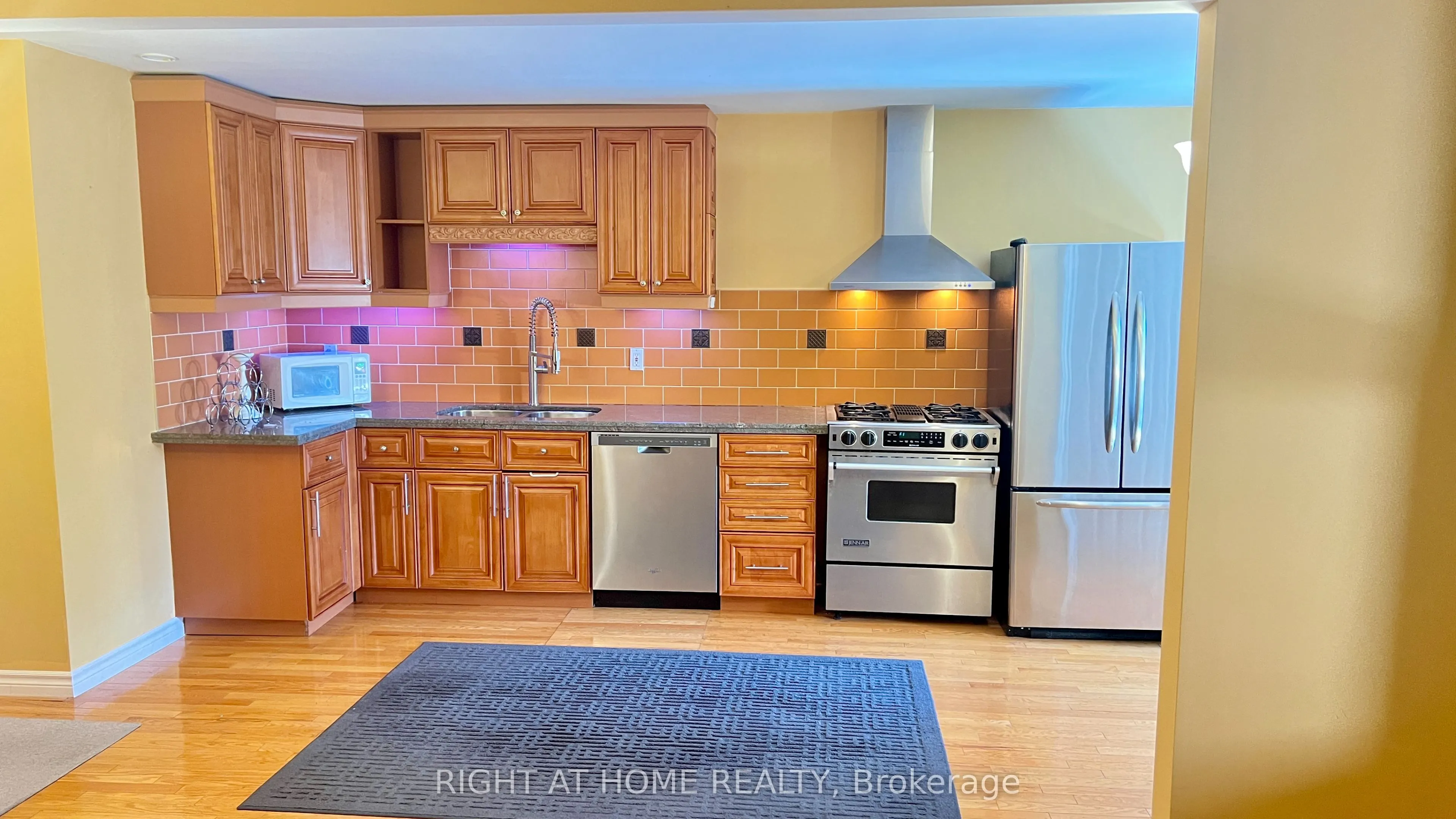 126 Sandown Avenue, #(Main)