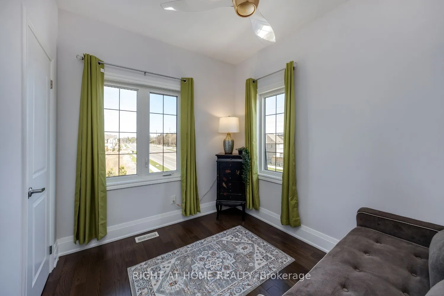 14 Seagrave Lane