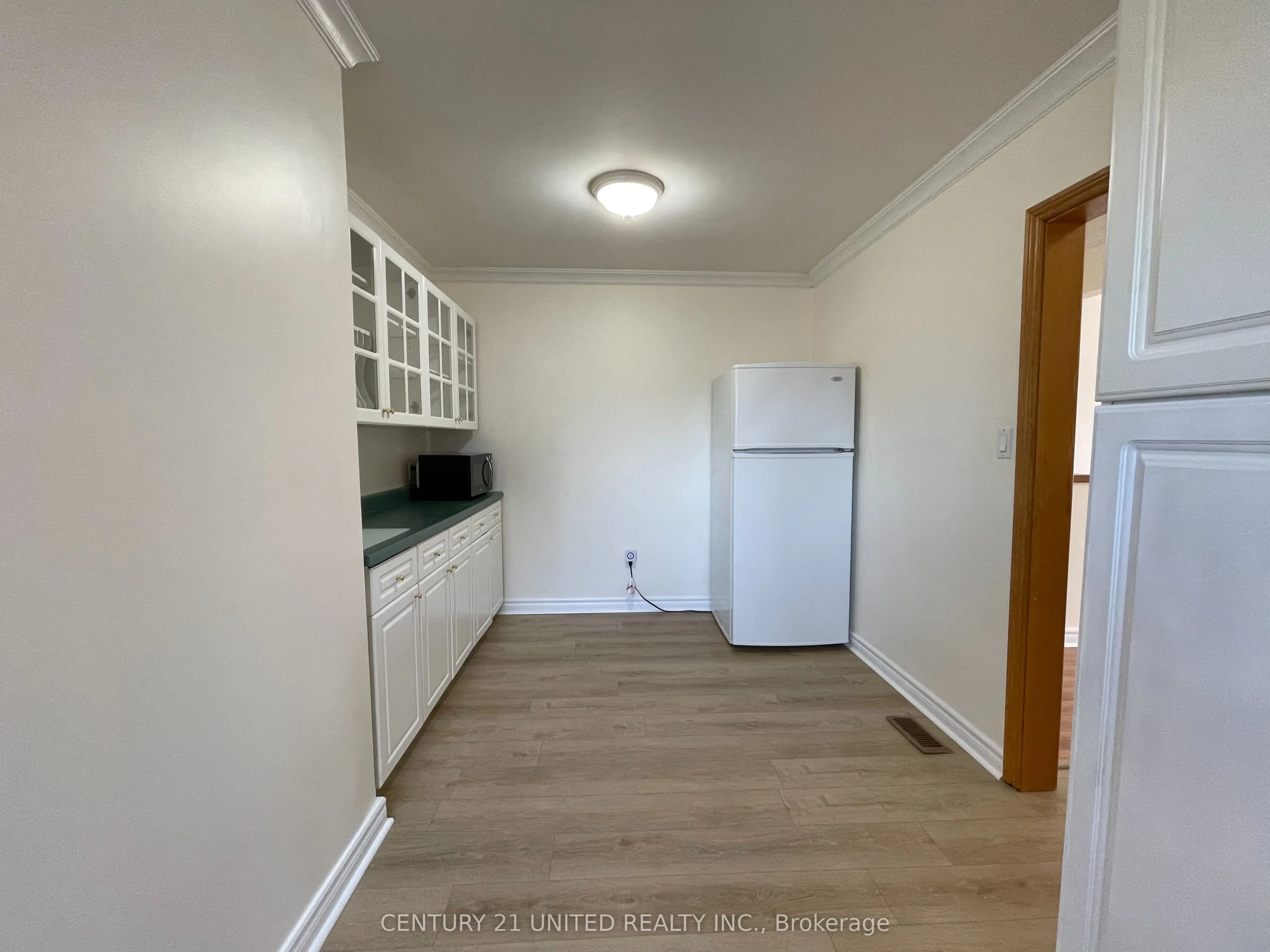 334 Stevenson Road N, #Upper