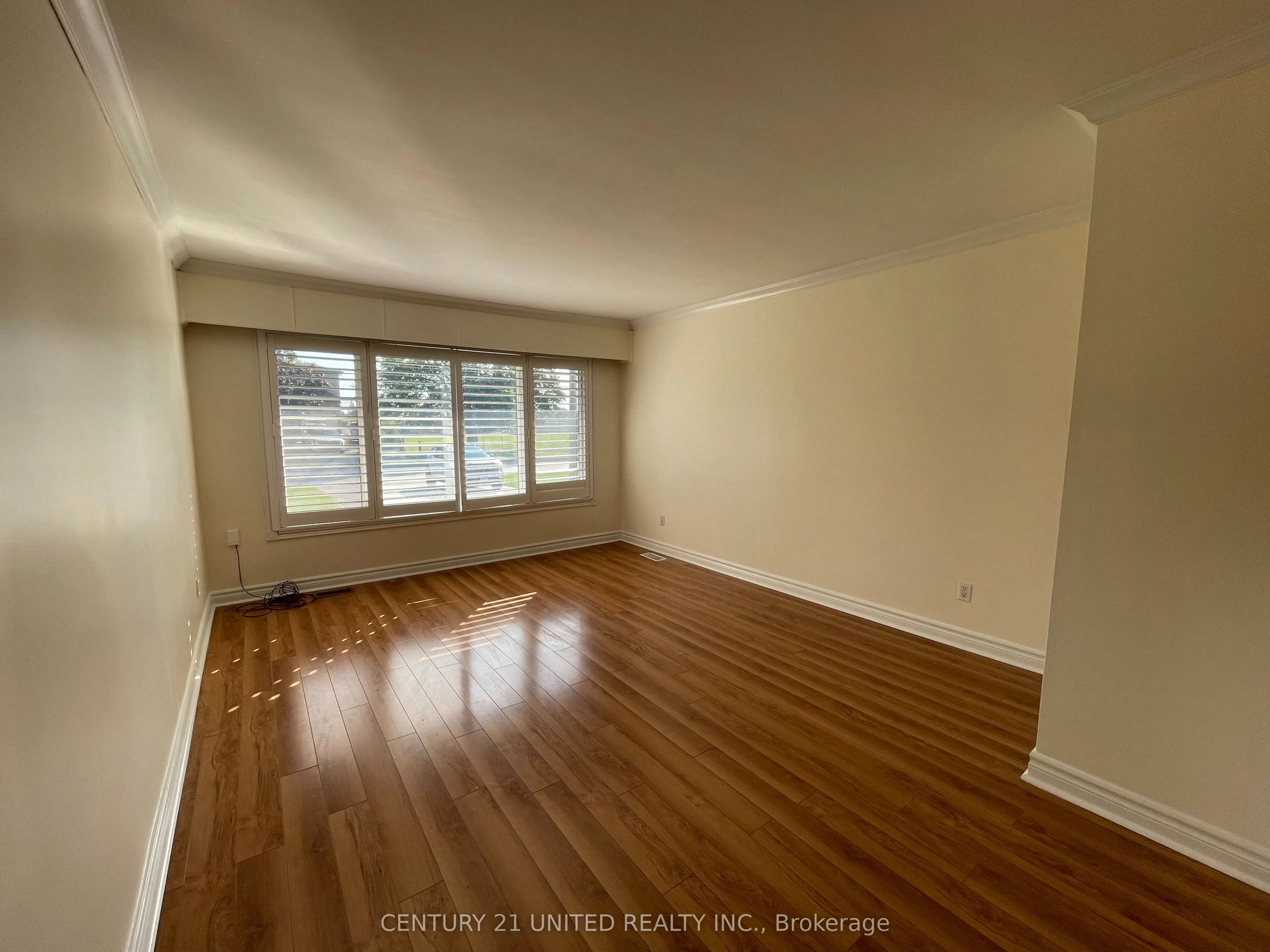 334 Stevenson Road N, #Upper