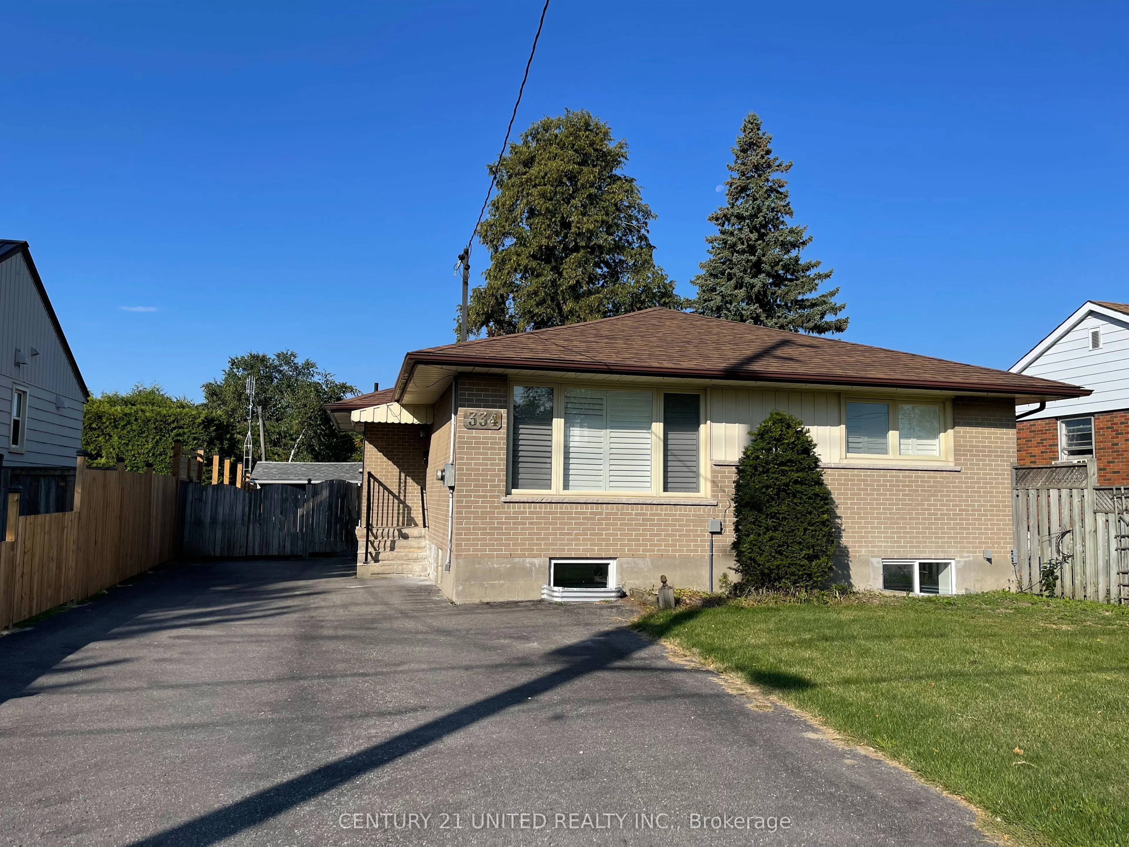 334 Stevenson Road N, #Upper