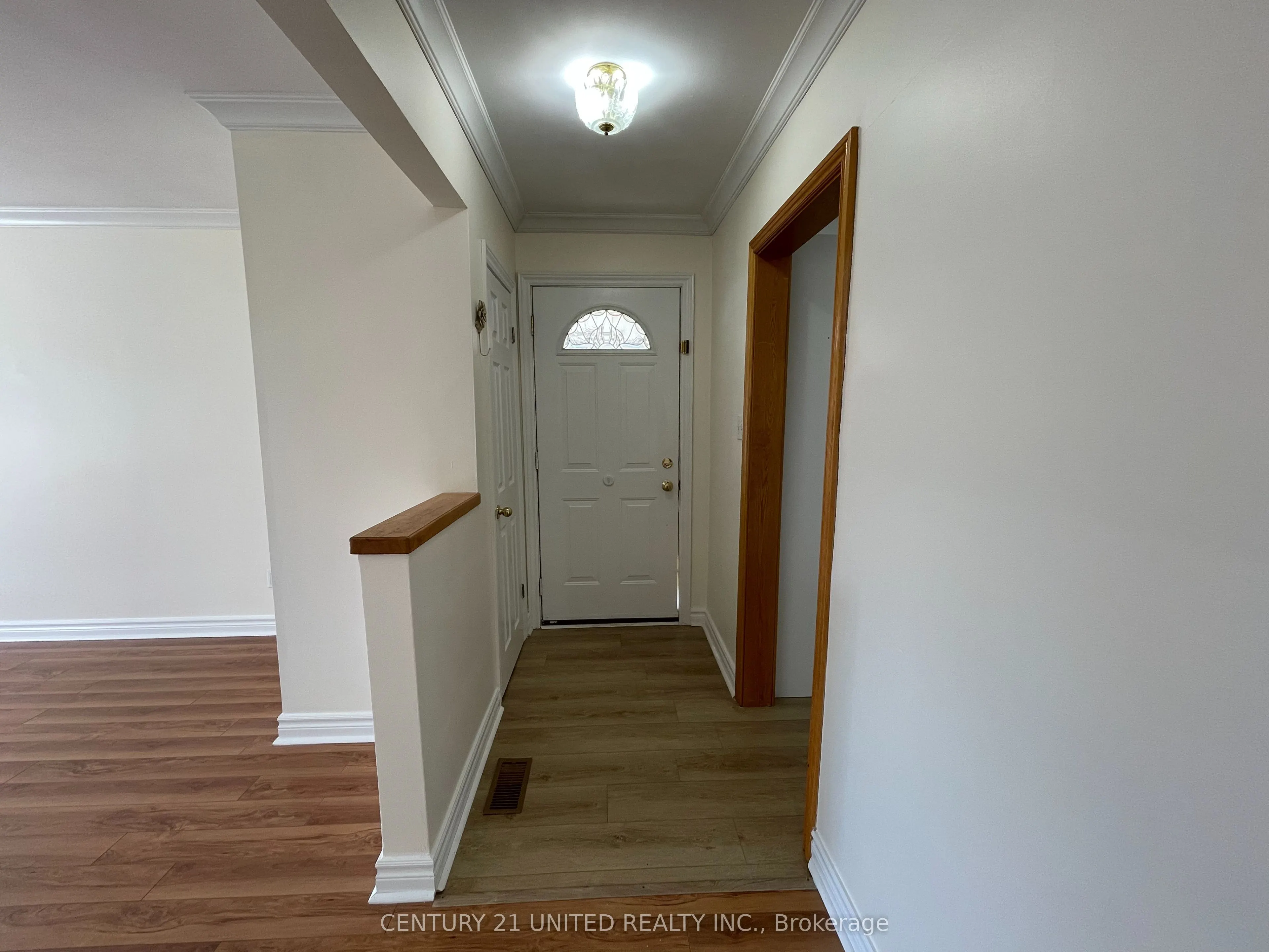 334 Stevenson Road N, #Upper