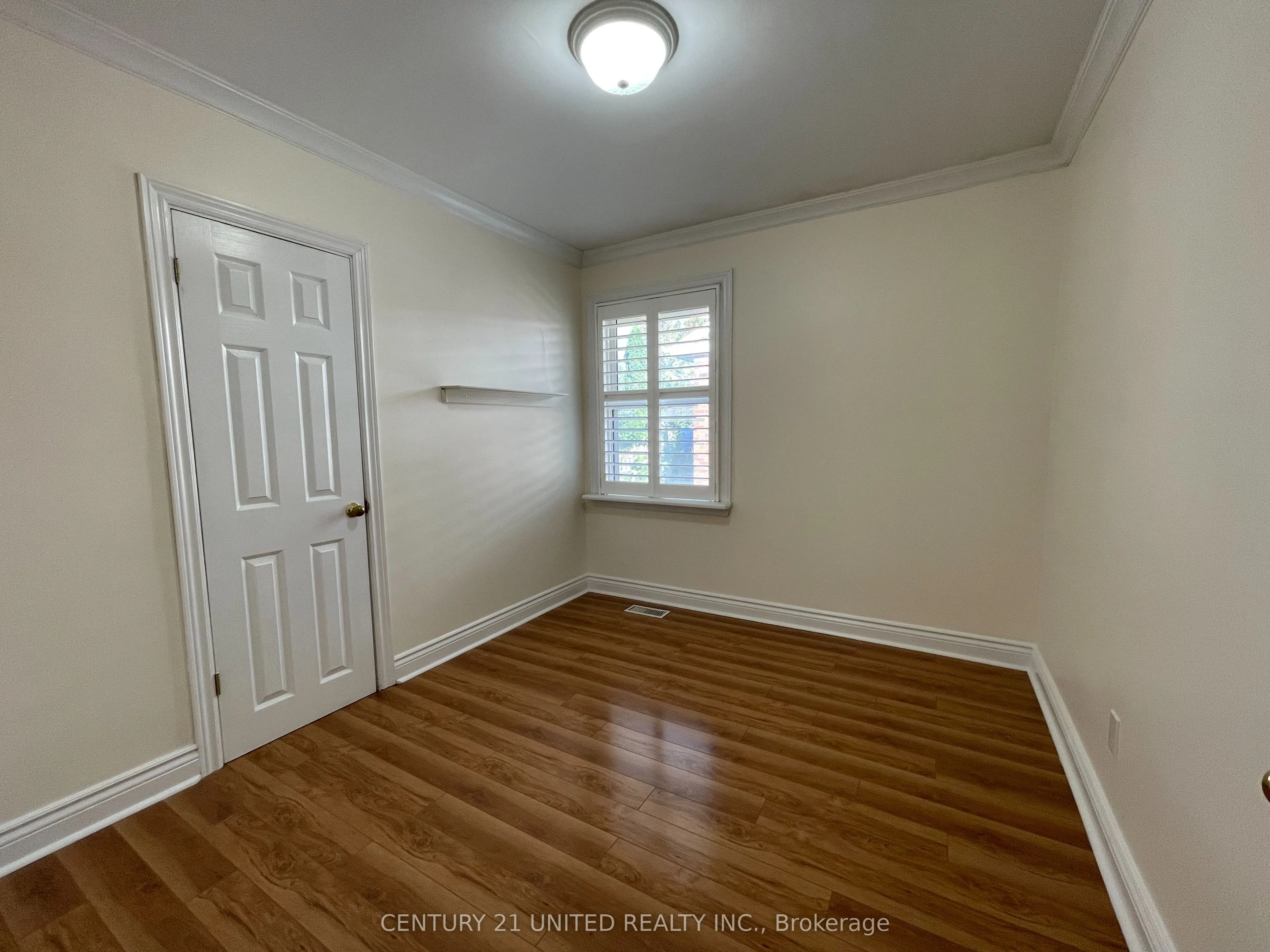 334 Stevenson Road N, #Upper
