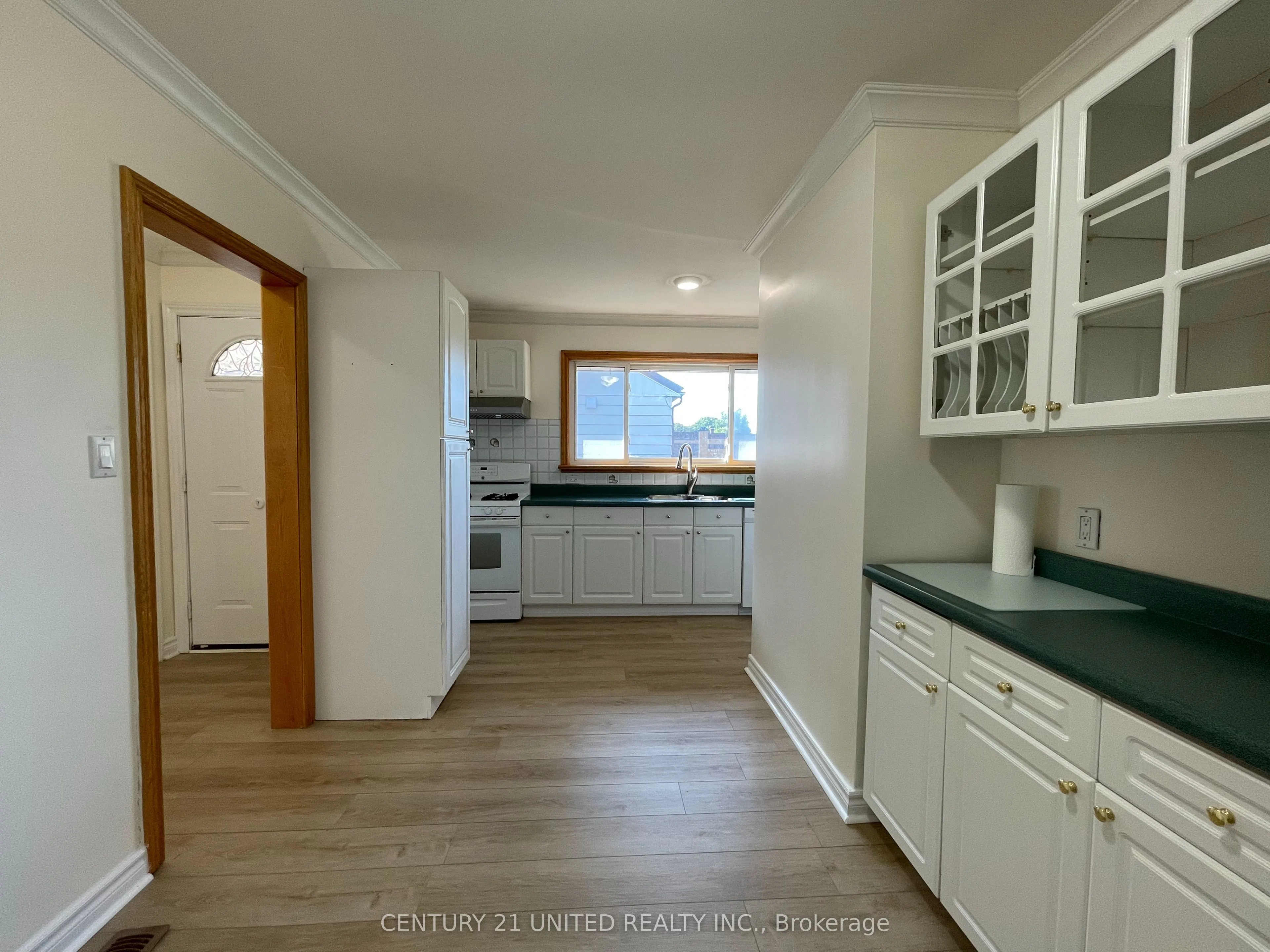 334 Stevenson Road N, #Upper