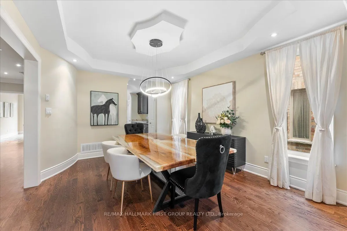 1475 Altona Road