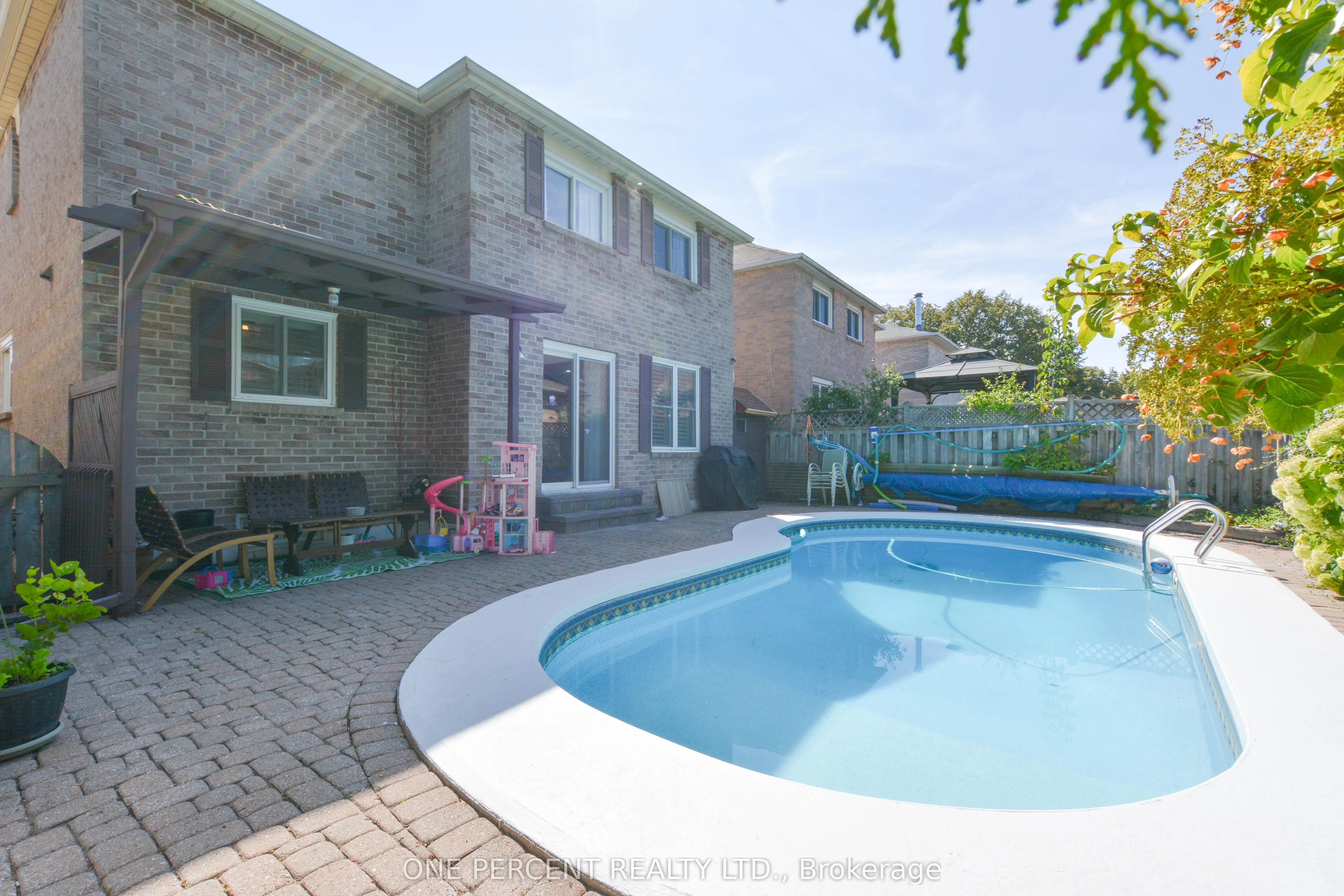 1778 Silverthorn Square
