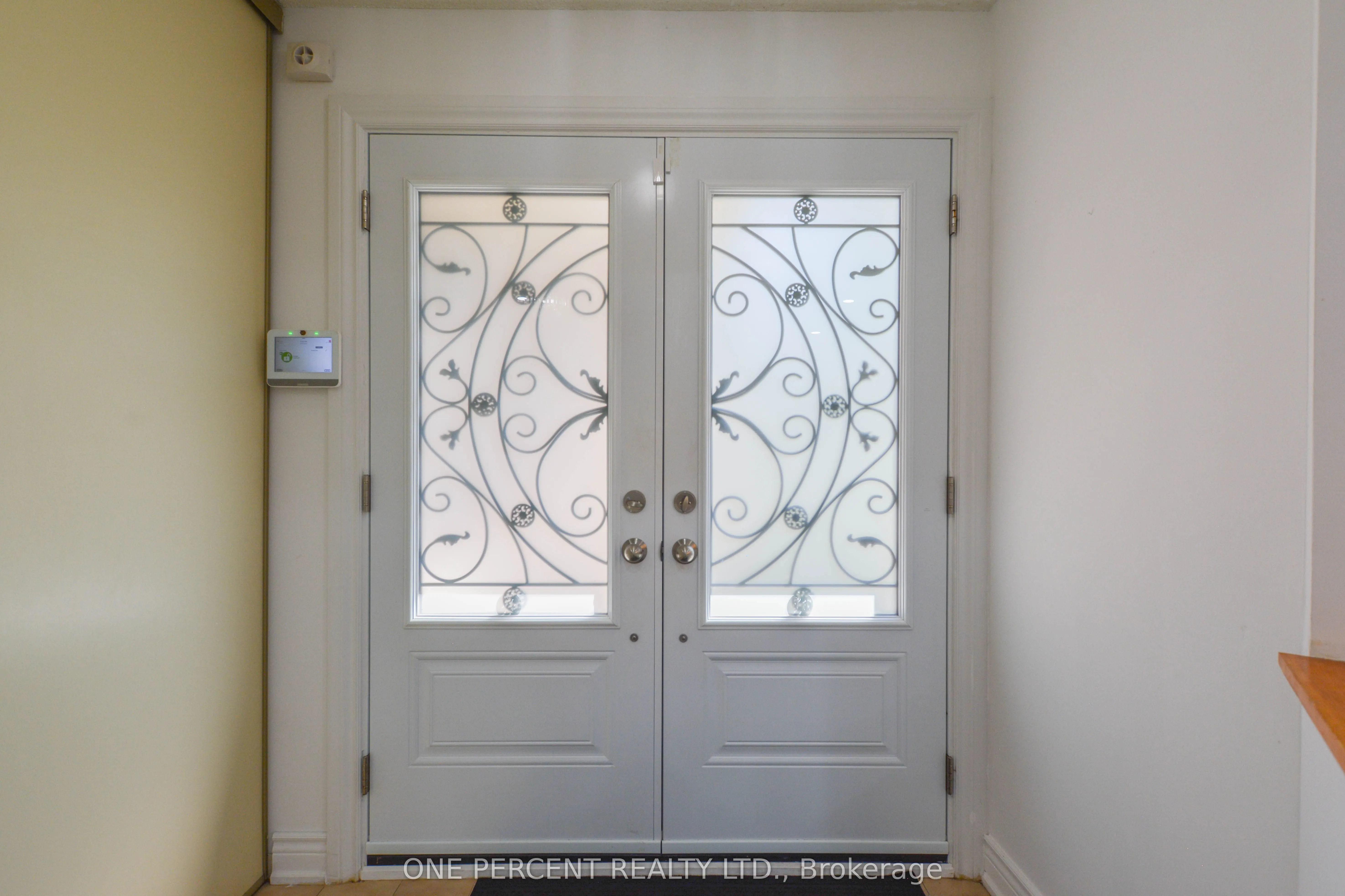 1778 Silverthorn Square