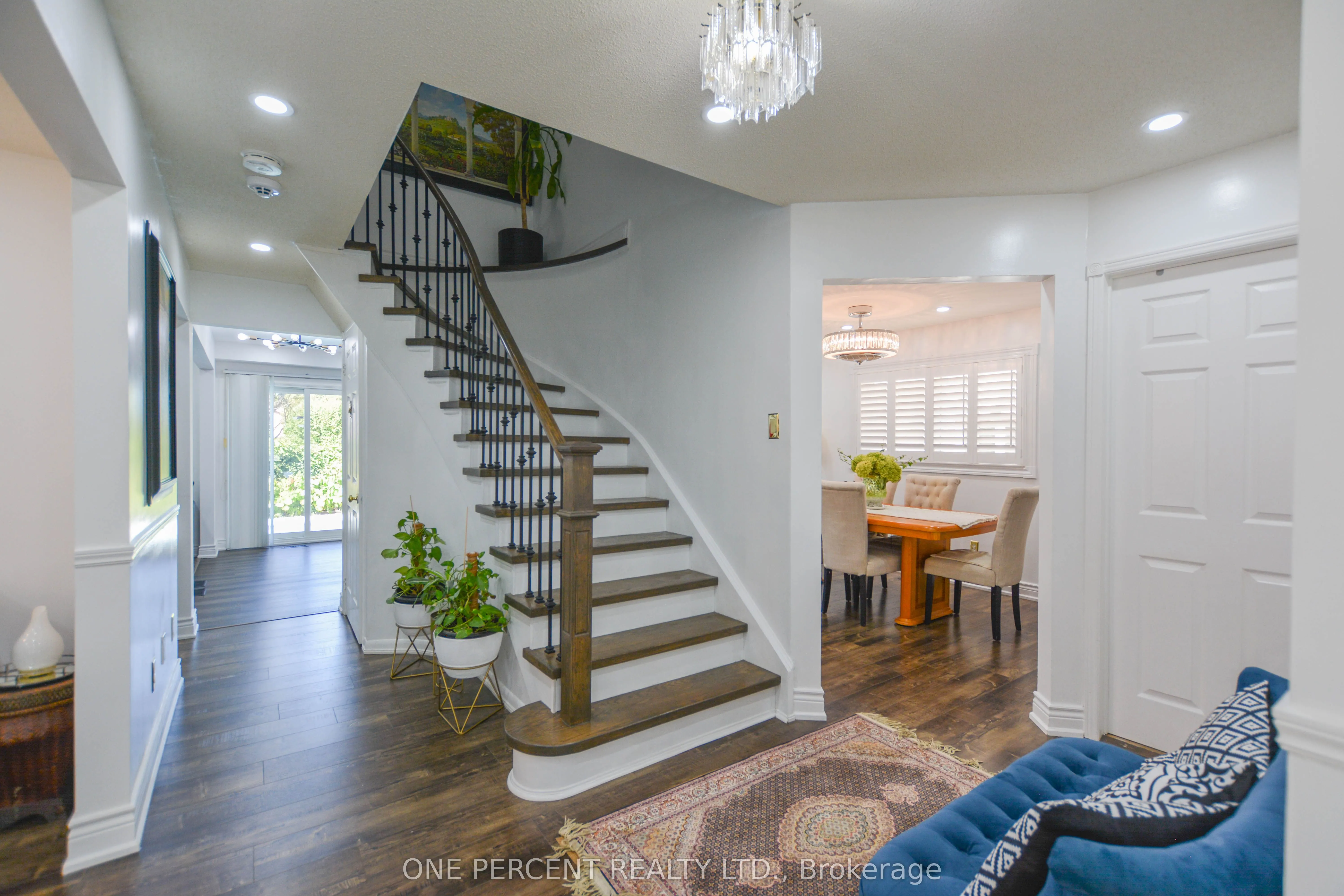 1778 Silverthorn Square
